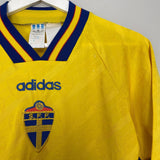 Shop 1994/96 SWEDEN HOME SHIRT (M) ADIDAS, classic football shirts, vintage football shirts & retro soccer jerseys at Cult Kits