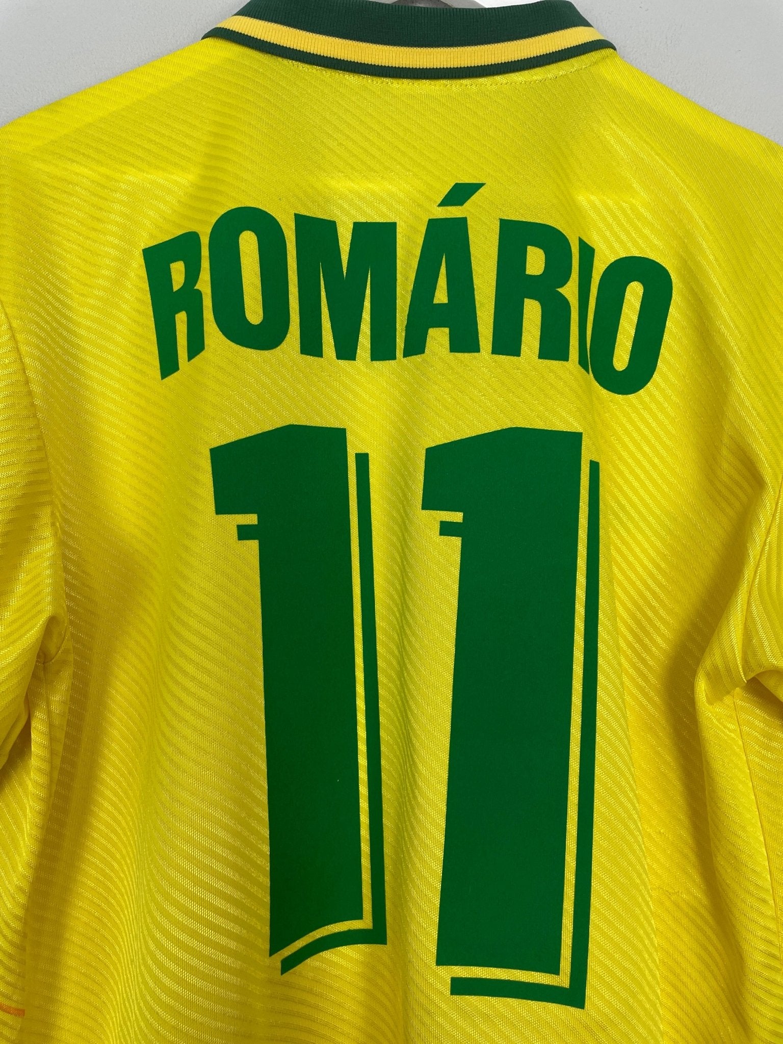 Shop 1994/97 BRAZIL ROMARIO #11 HOME SHIRT (M) UMBRO, classic football shirts, vintage football shirts & retro soccer jerseys at Cult Kits