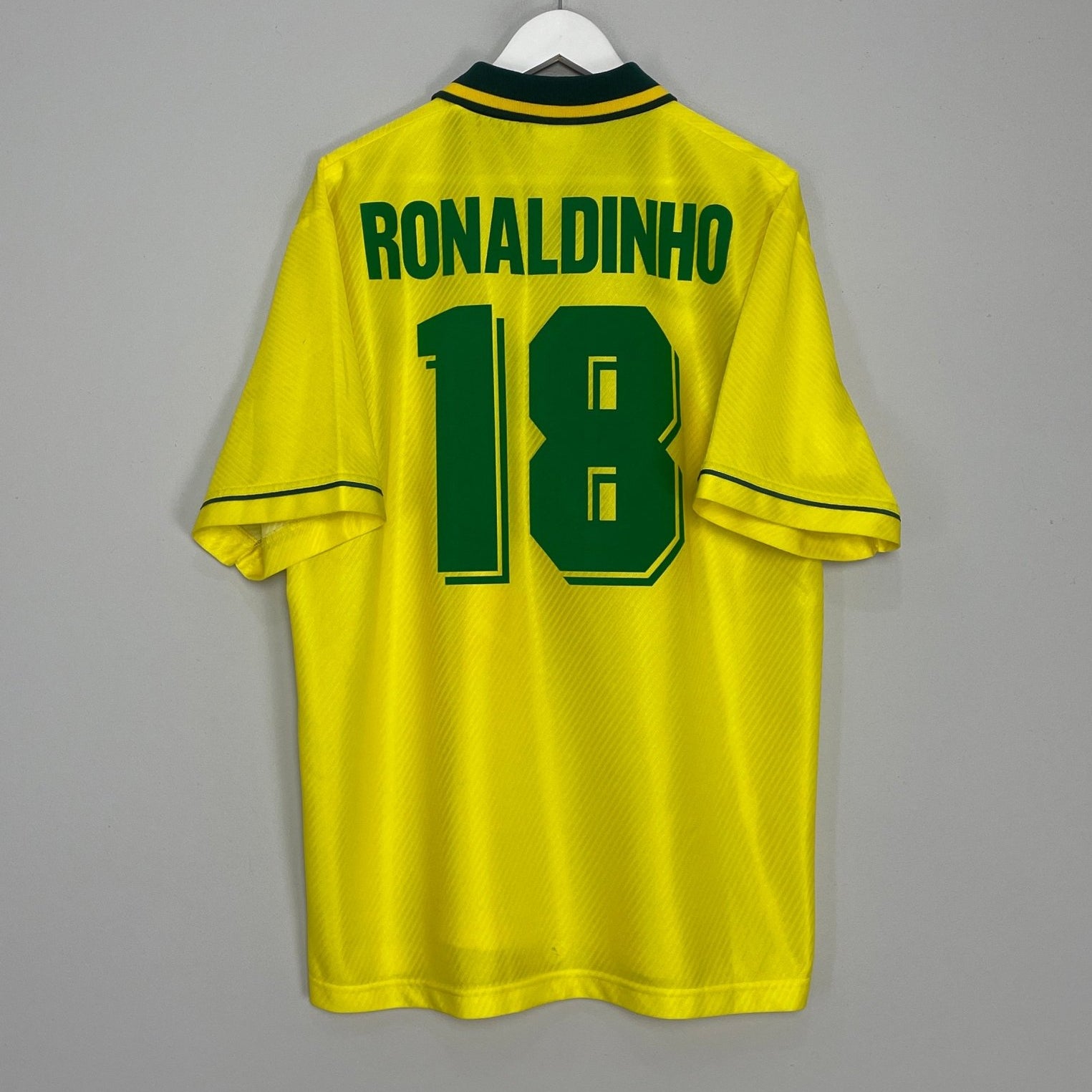 Shop 1994/97 BRAZIL RONALDINHO #18 HOME SHIRT (XL) UMBRO, classic football shirts, vintage football shirts & retro soccer jerseys at Cult Kits