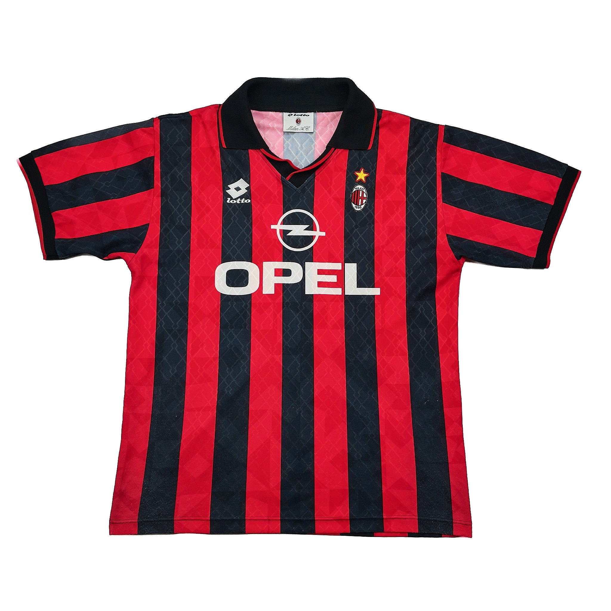 Buy 1995/96 AC MILAN DI CANIO 7 HOME SHIRT (L) LOTTO ~ Free worldwide shipping available ~ Authentic Vintage Football Shirts from Cult Kits