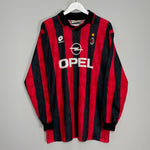 Shop 1995/96 AC MILAN L/S HOME SHIRT (XL) LOTTO, classic football shirts, vintage football shirts & retro soccer jerseys at Cult Kits