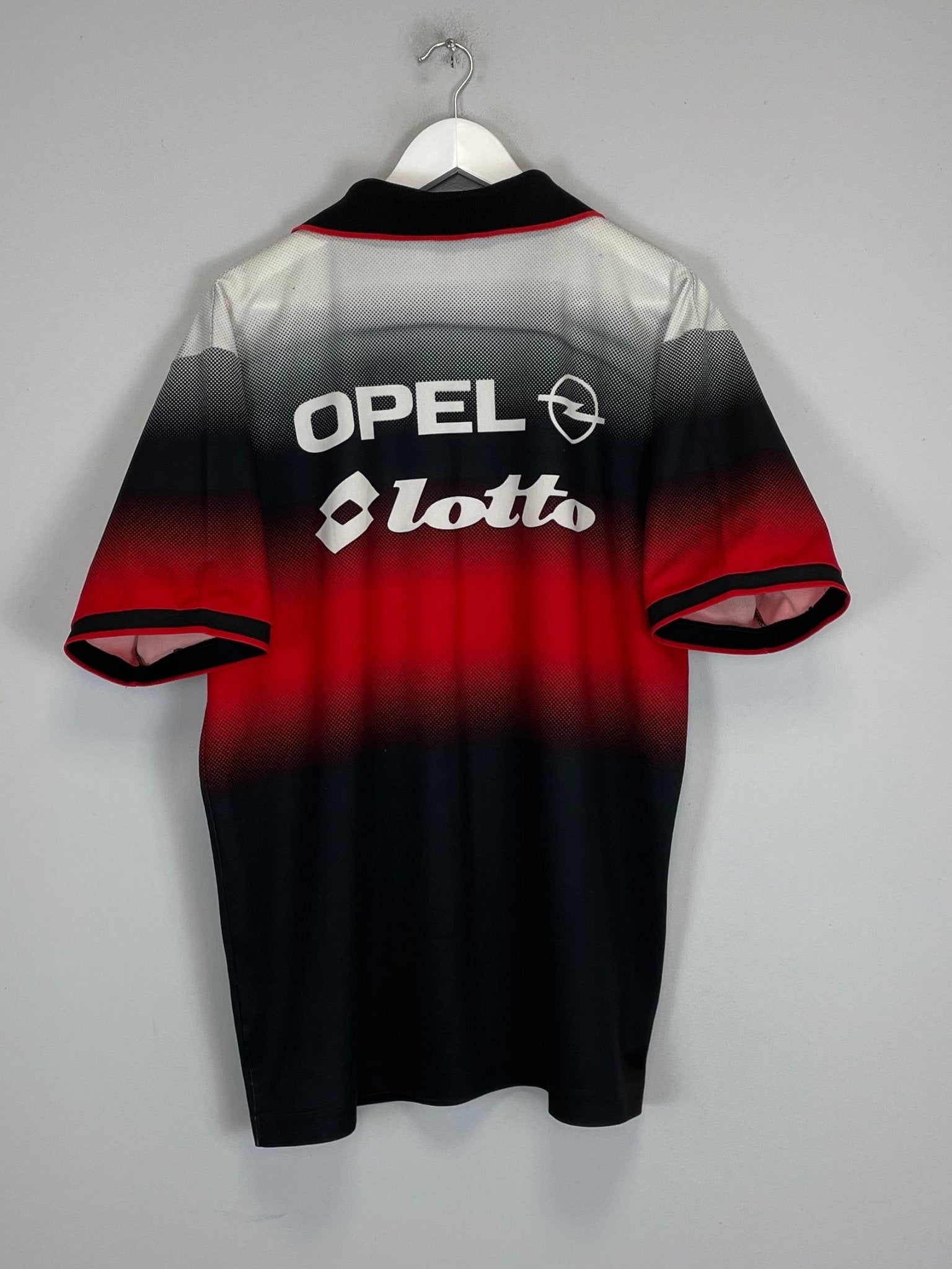 Shop 1995/96 AC MILAN TRAINING SHIRT (L) LOTTO, classic football shirts, vintage football shirts & retro soccer jerseys at Cult Kits