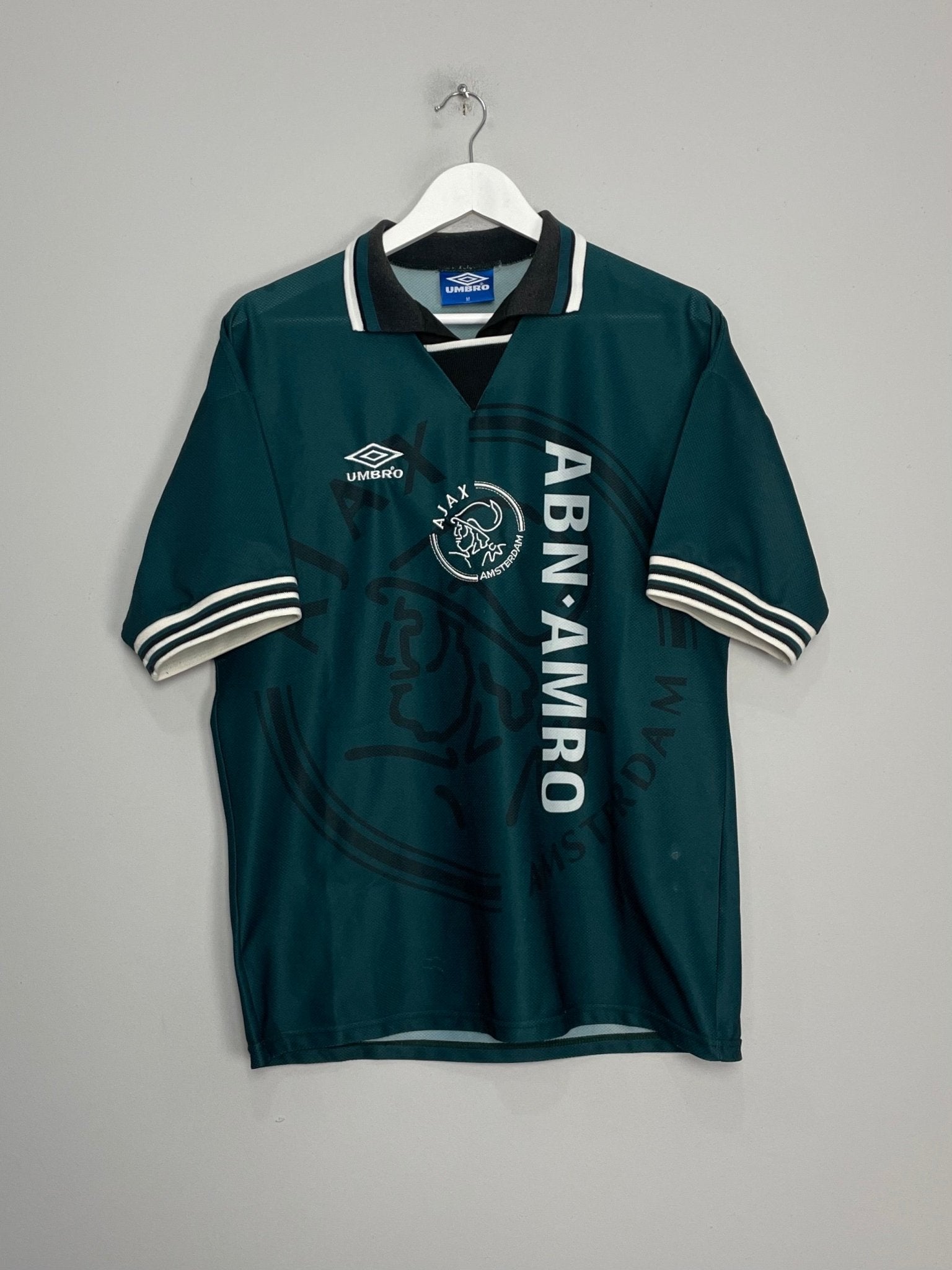 Shop 1995/96 AJAX AWAY SHIRT (M) UMBRO, classic football shirts, vintage football shirts & retro soccer jerseys at Cult Kits