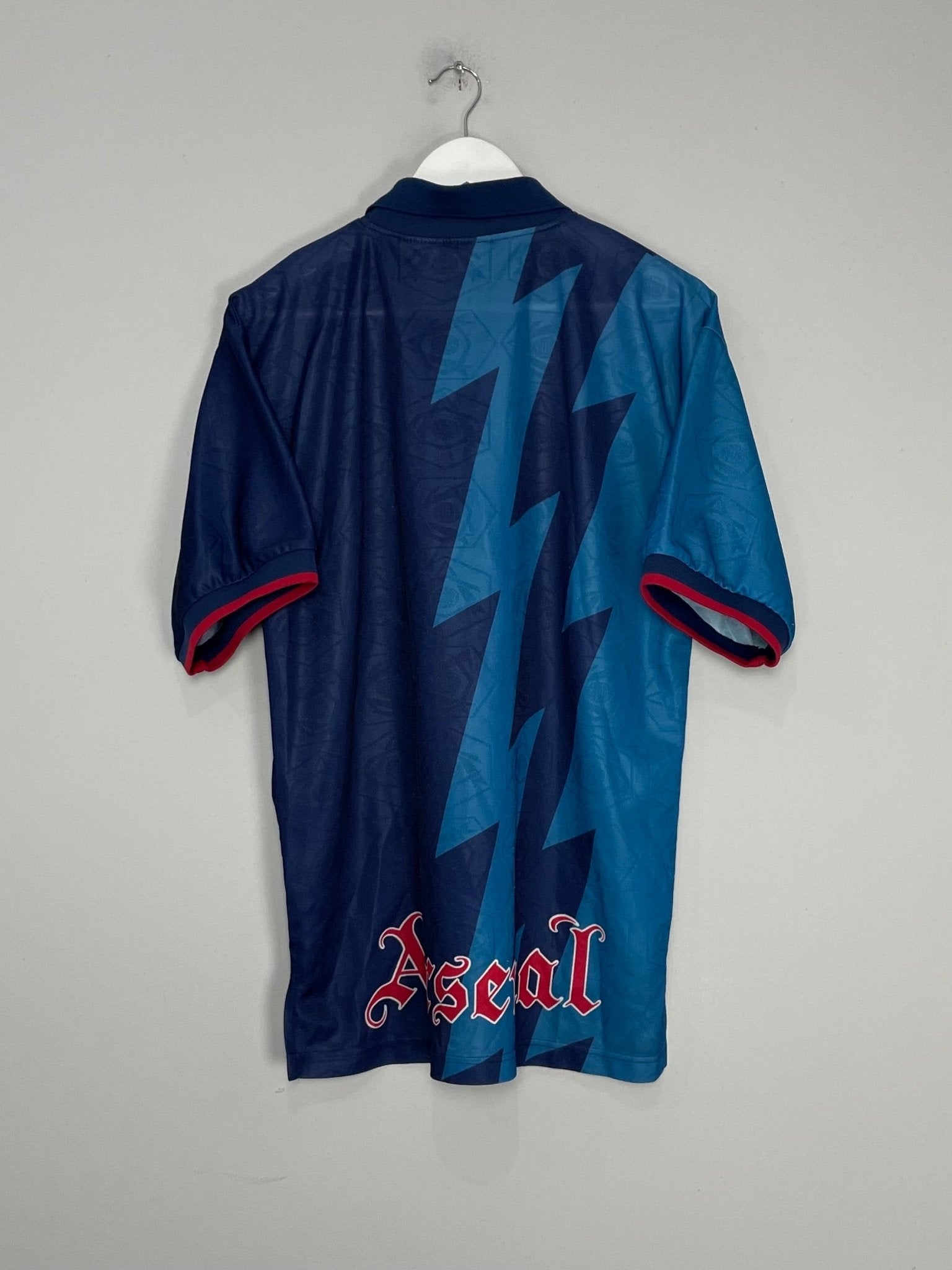 Shop 1995/96 ARSENAL AWAY SHIRT (L) NIKE, classic football shirts, vintage football shirts & retro soccer jerseys at Cult Kits