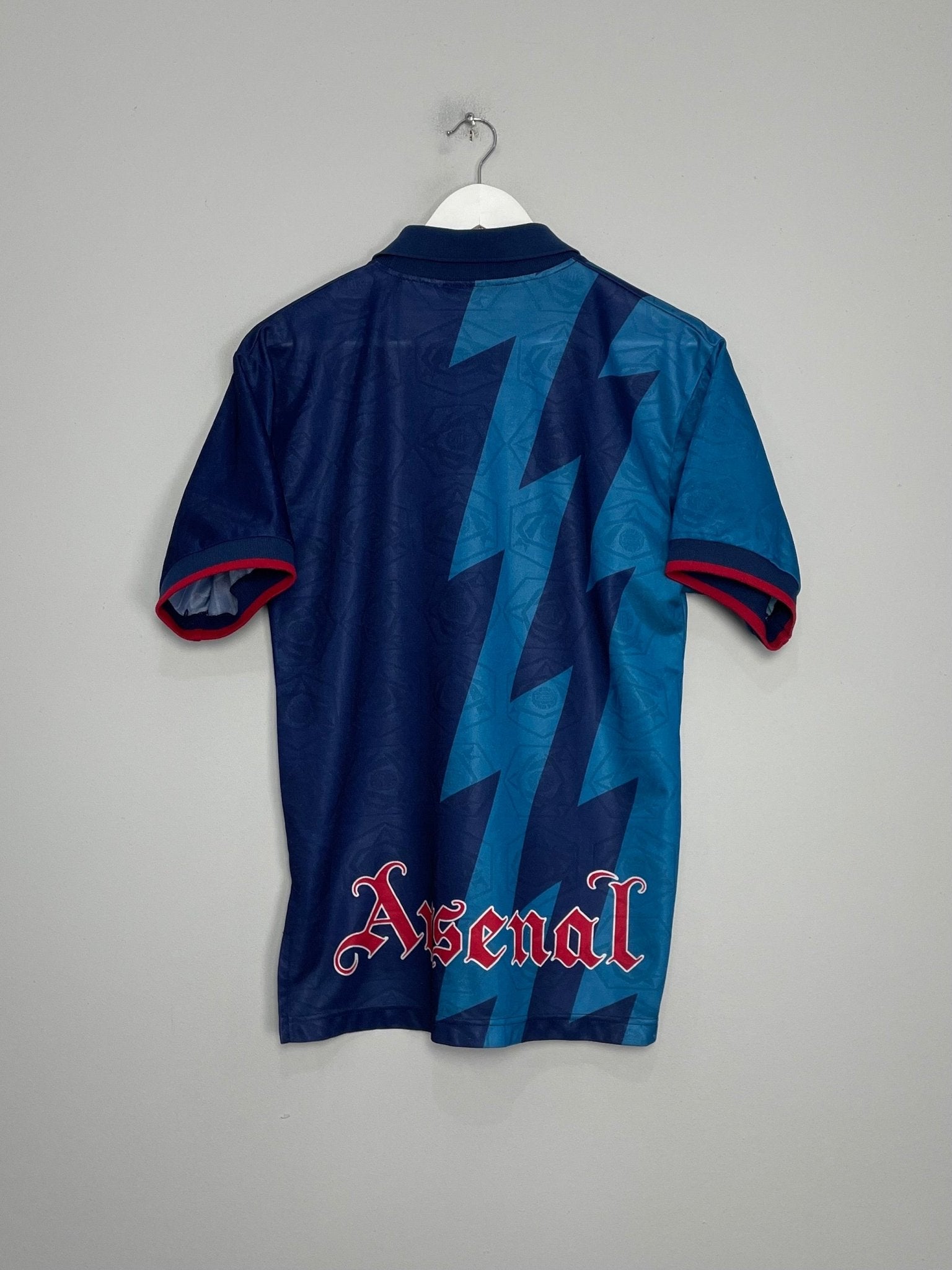 Shop 1995/96 ARSENAL AWAY SHIRT (S) NIKE, classic football shirts, vintage football shirts & retro soccer jerseys at Cult Kits