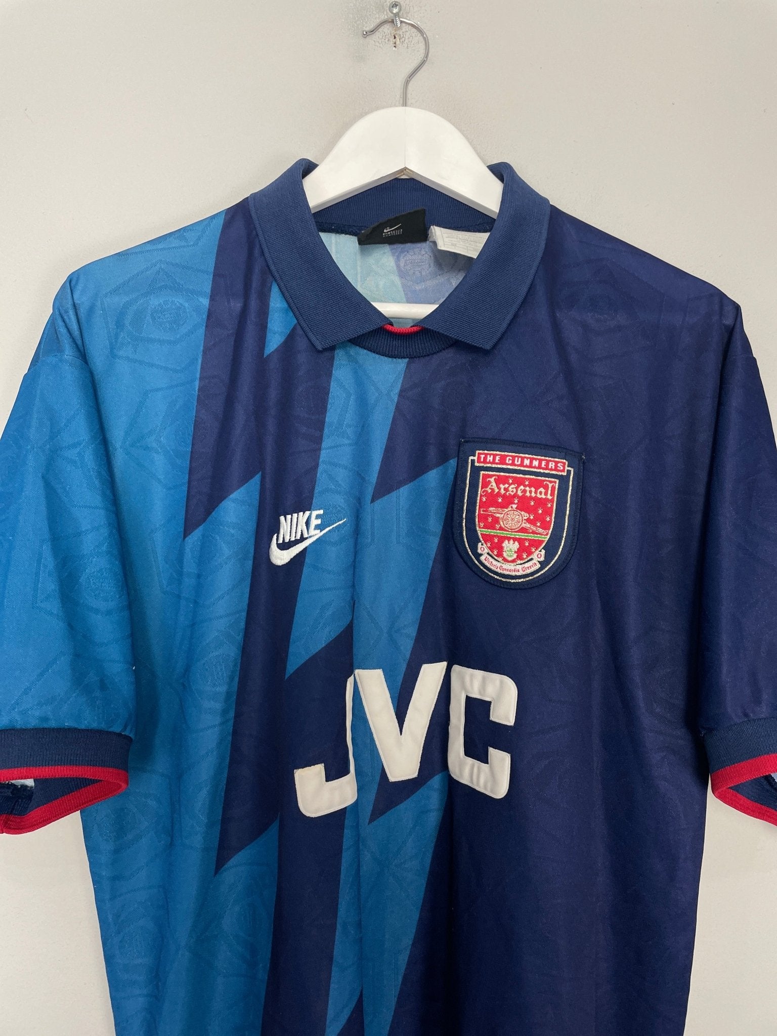 Shop 1995/96 ARSENAL WRIGHT #8 AWAY SHIRT (L) NIKE, classic football shirts, vintage football shirts & retro soccer jerseys at Cult Kits
