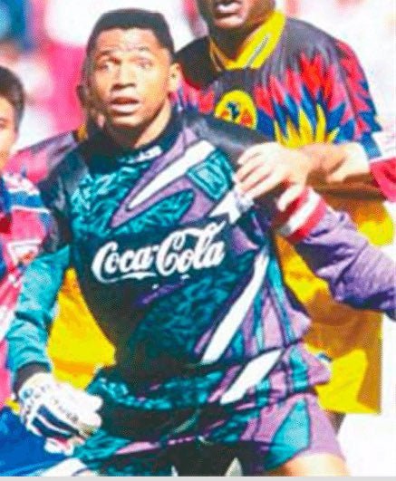 Shop 1995/96 CLUB AMERICA #1 GK SHIRT (M) ADIDAS, classic football shirts, vintage football shirts & retro soccer jerseys at Cult Kits