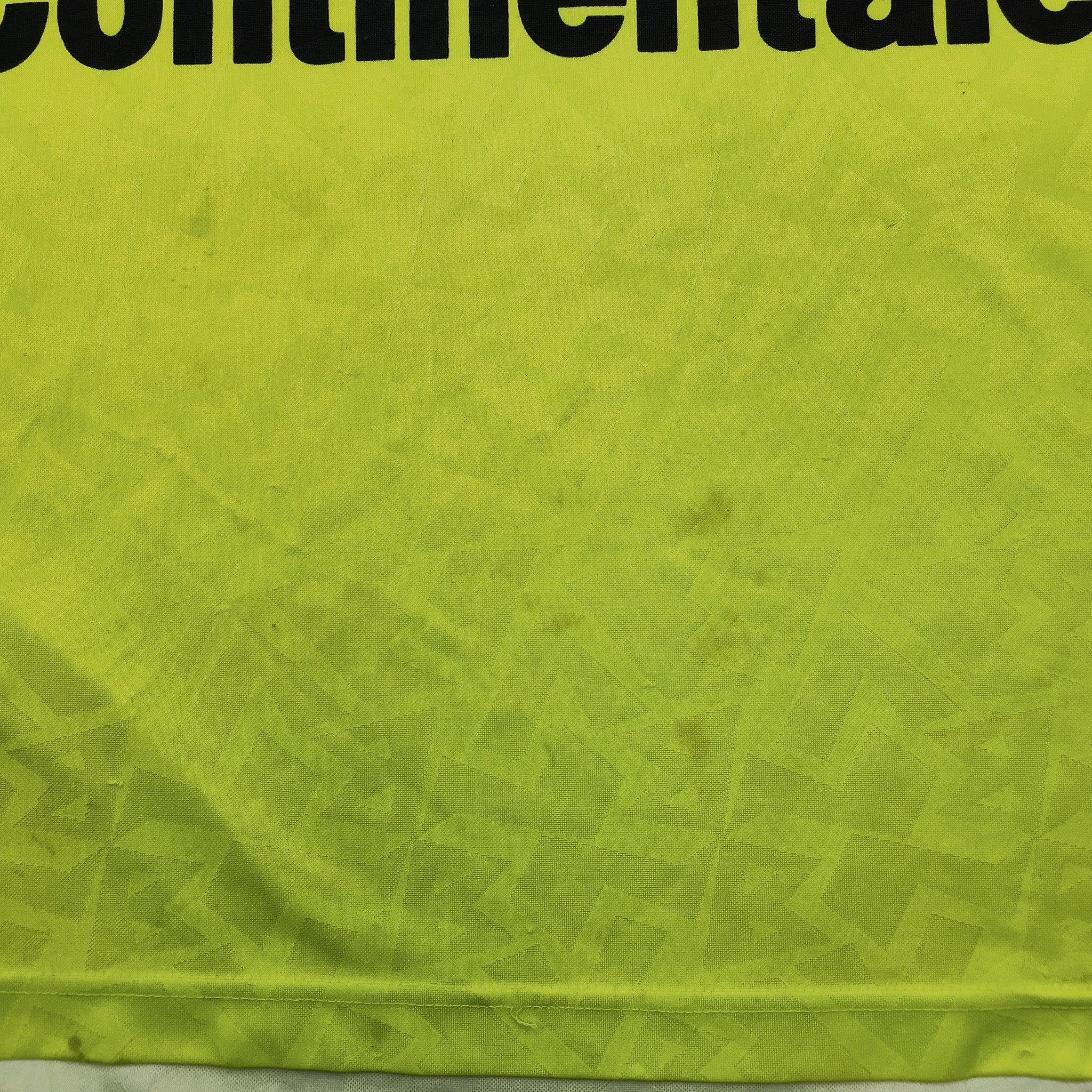 Buy 1995/96 Dortmund L/S Home Shirt (XL) Nike ~ Free worldwide shipping available ~ Authentic Vintage Football Shirts from Cult Kits