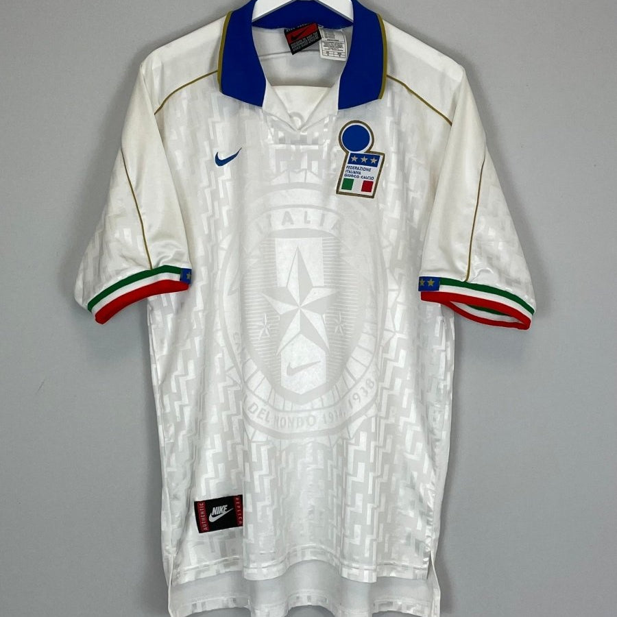 1995/96 ITALY AWAY SHIRT (XL) NIKE - Cult Kits - XL - Buy Vintage Football Shirts, Authentic Retro Football Shirts For Sale, Classic Football Shirts & Soccer Jersey