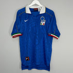 Shop 1995/96 ITALY HOME SHIRT (M) NIKE, classic football shirts, vintage football shirts & retro soccer jerseys at Cult Kits