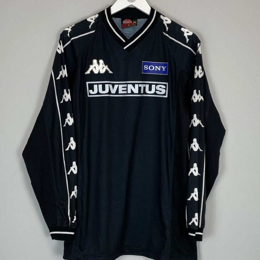 1995/96 JUVENTUS TRAINING SHIRT (XL) KAPPA - Cult Kits - XL - Buy Vintage Football Shirts, Authentic Retro Football Shirts For Sale, Classic Football Shirts & Soccer Jersey