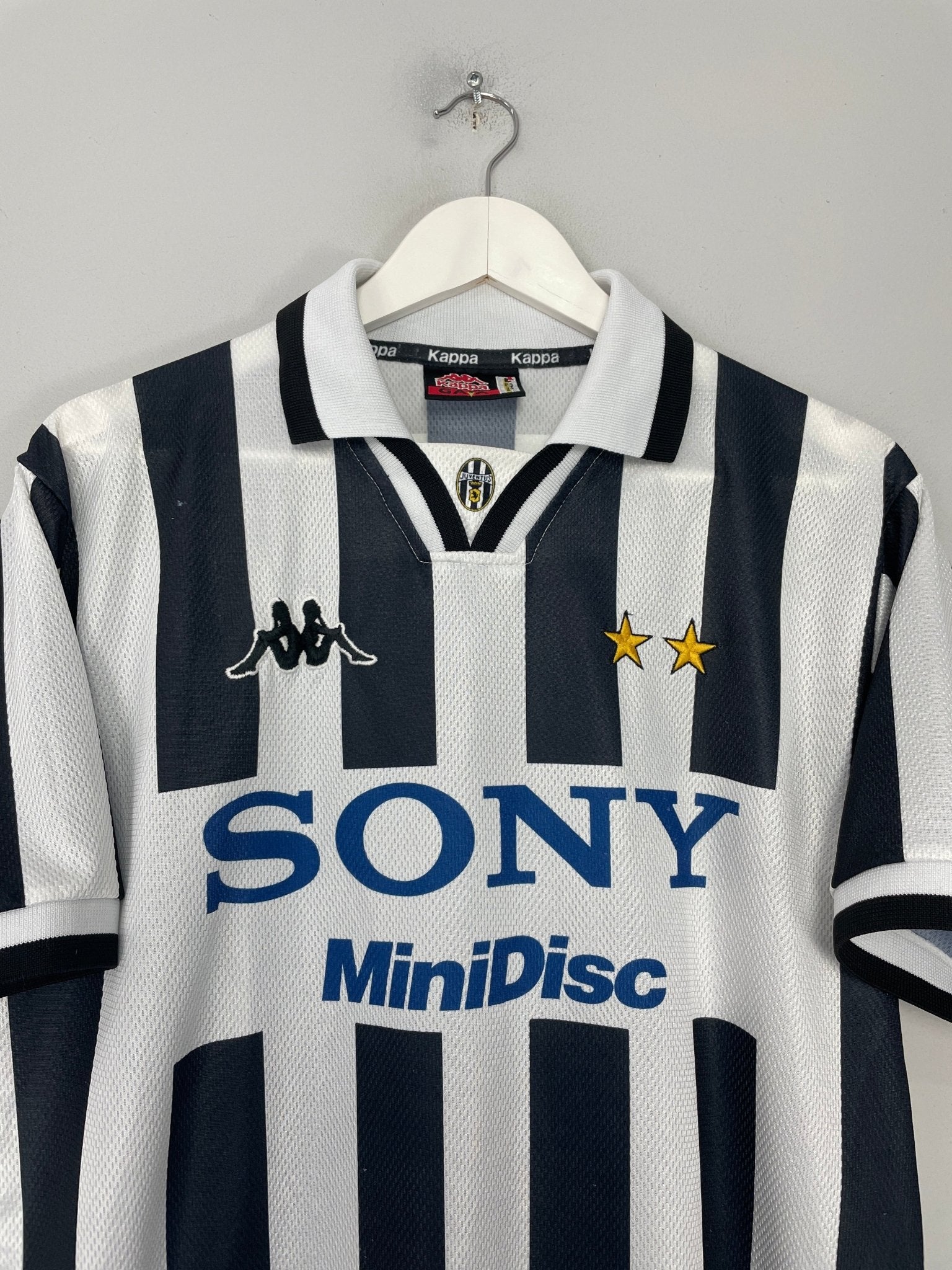 Shop 1995/96 JUVENTUS ZIDANE #21 HOME SHIRT (L) KAPPA, classic football shirts, vintage football shirts & retro soccer jerseys at Cult Kits
