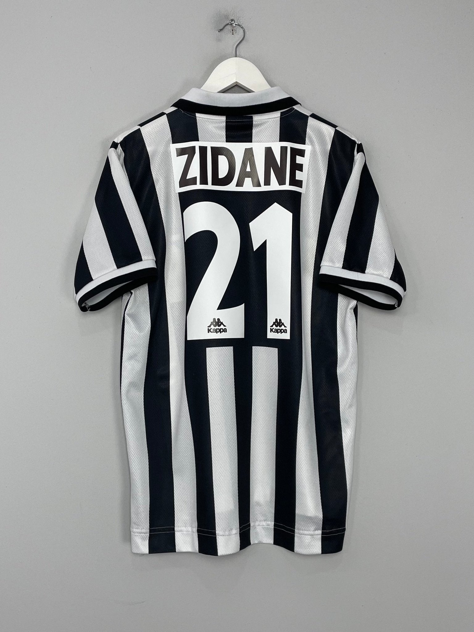 1995/96 JUVENTUS ZIDANE #21 HOME SHIRT (L) KAPPA – Cult Kits