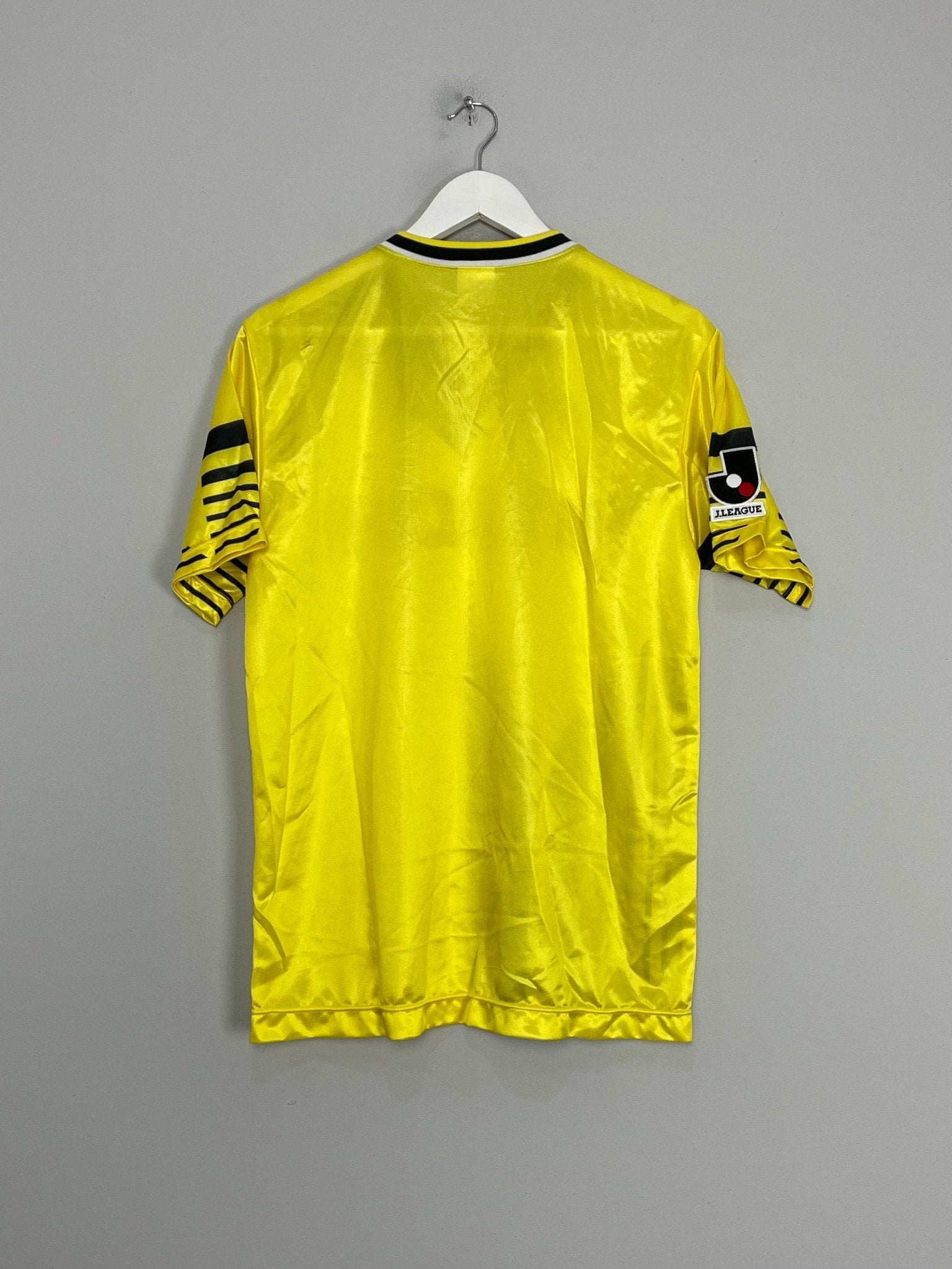 Shop 1995/96 KASHIWA REYSOL HOME SHIRT (M) MIZUNO, classic football shirts, vintage football shirts & retro soccer jerseys at Cult Kits