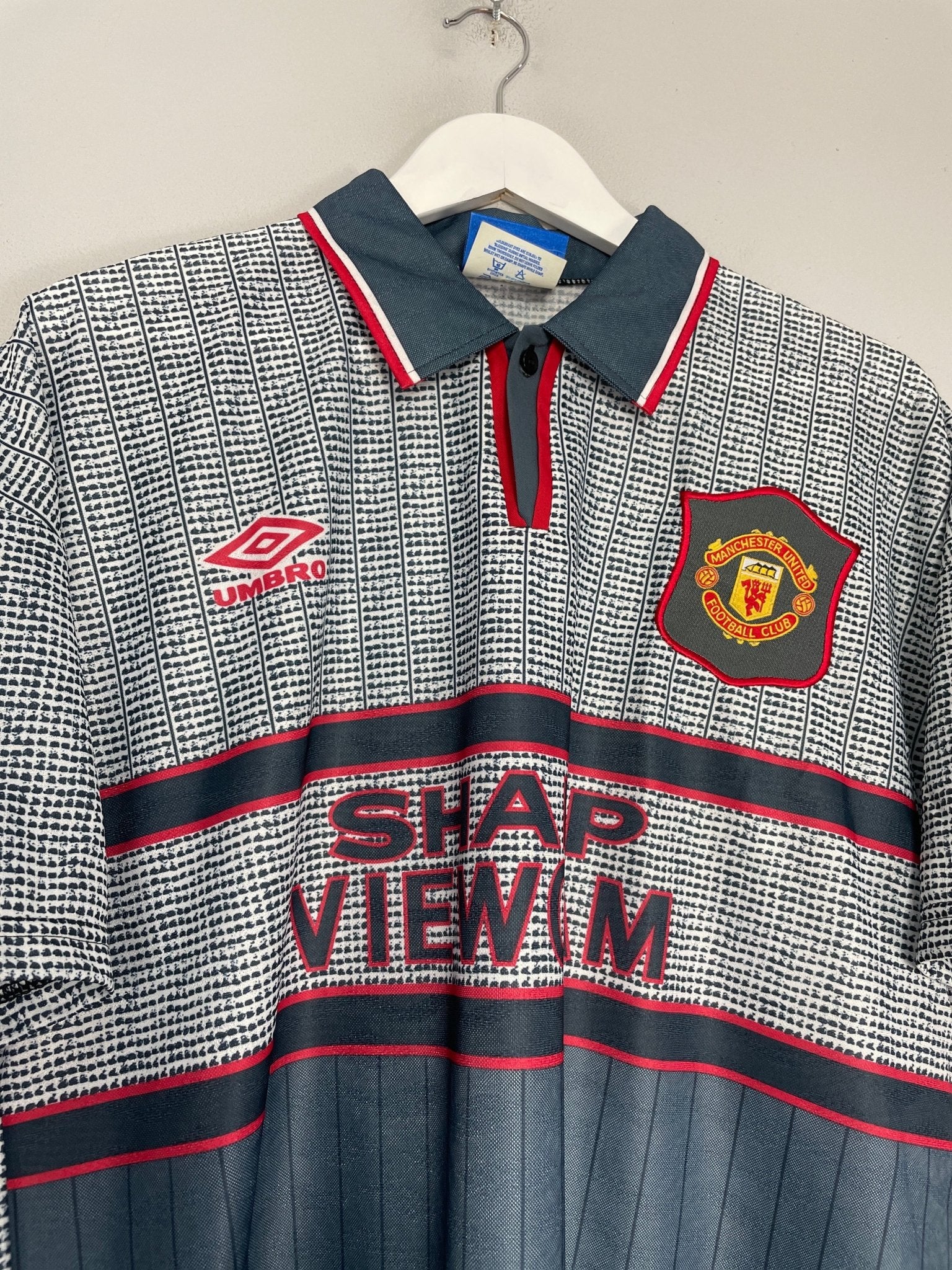 Shop 1995/96 MANCHESTER UNITED CANTONA #7 AWAY SHIRT (L) UMBRO, classic football shirts, vintage football shirts & retro soccer jerseys at Cult Kits