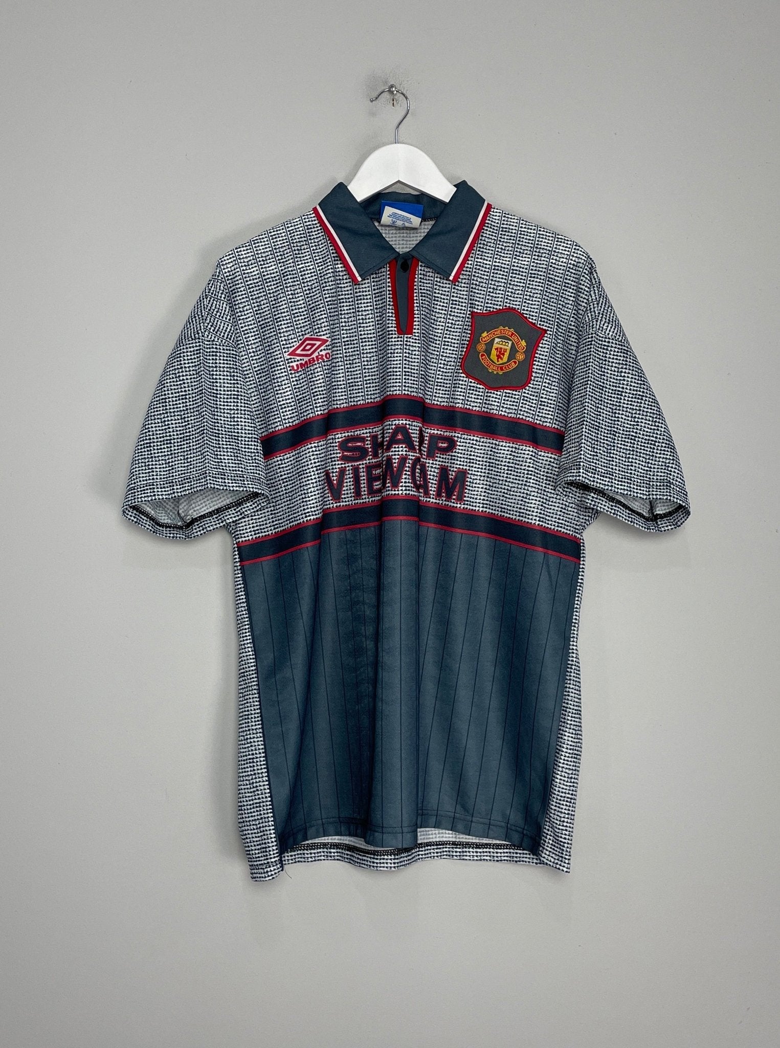 Shop 1995/96 MANCHESTER UNITED CANTONA #7 AWAY SHIRT (L) UMBRO, classic football shirts, vintage football shirts & retro soccer jerseys at Cult Kits