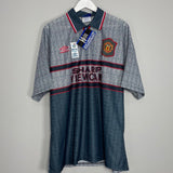 Shop 1995/96 MANCHESTER UNITED CANTONA #7 *BNWT* AWAY SHIRT (XXL) UMBRO, classic football shirts, vintage football shirts & retro soccer jerseys at Cult Kits