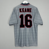 Shop 1995/96 MANCHESTER UNITED KEANE #16 AWAY SHIRT (L) UMBRO, classic football shirts, vintage football shirts & retro soccer jerseys at Cult Kits