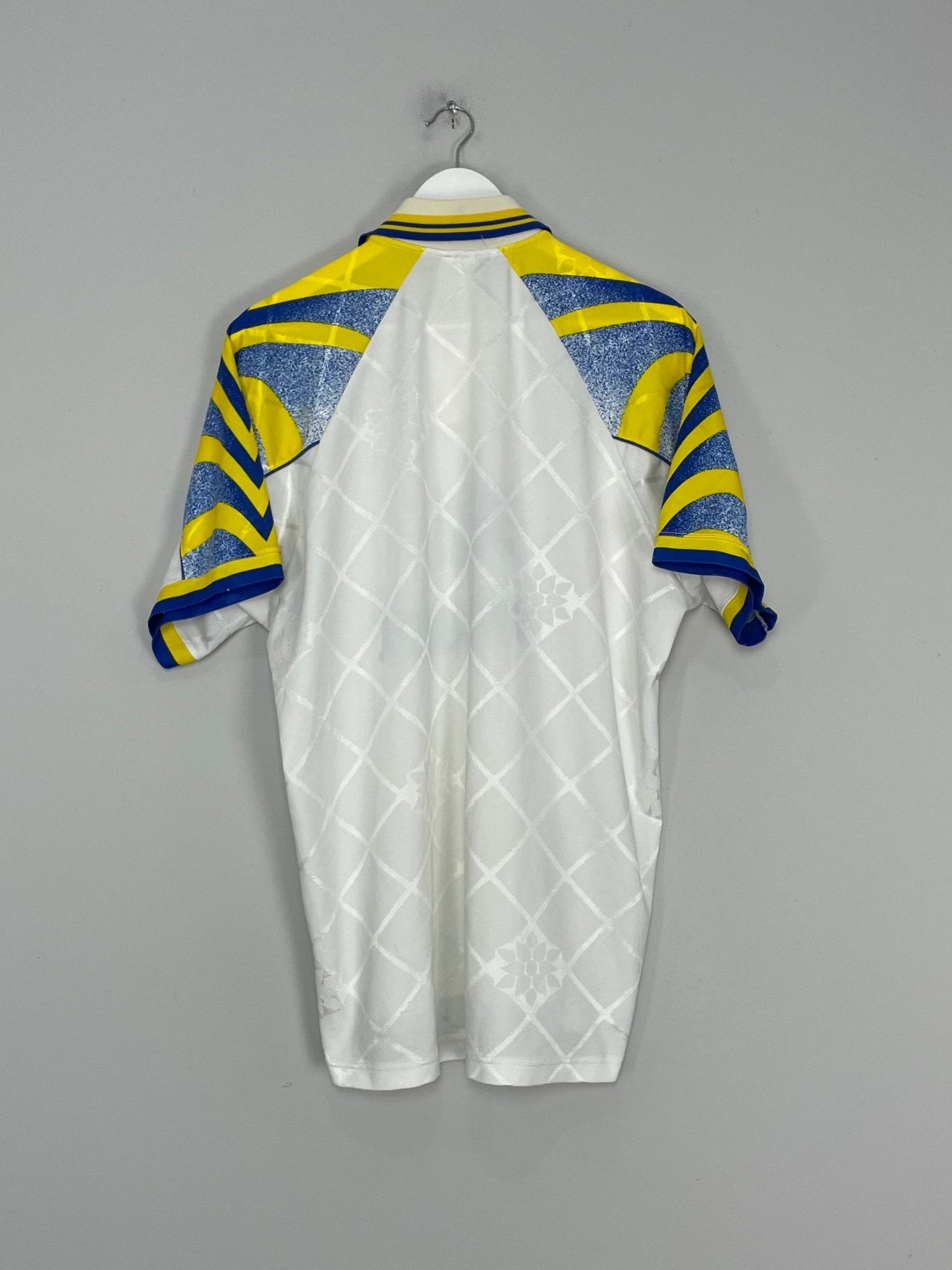 Shop 1995/96 PARMA HOME SHIRT (L) PUMA, classic football shirts, vintage football shirts & retro soccer jerseys at Cult Kits
