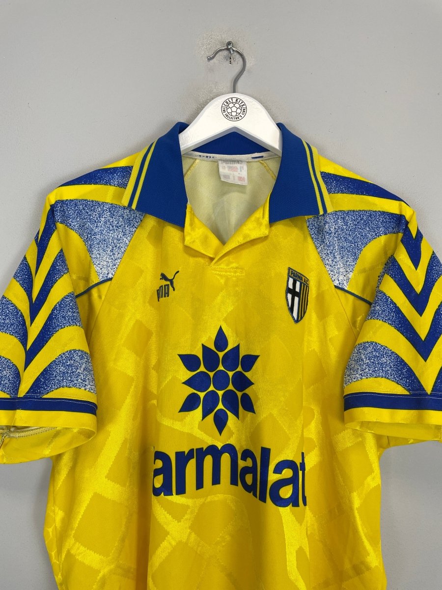 1995/96 PARMA ZOLA 10 HOME SHIRT (L) PUMA - Cult Kits - Large - Buy Vintage Football Shirts, Authentic Retro Football Shirts For Sale, Classic Football Shirts & Soccer Jersey