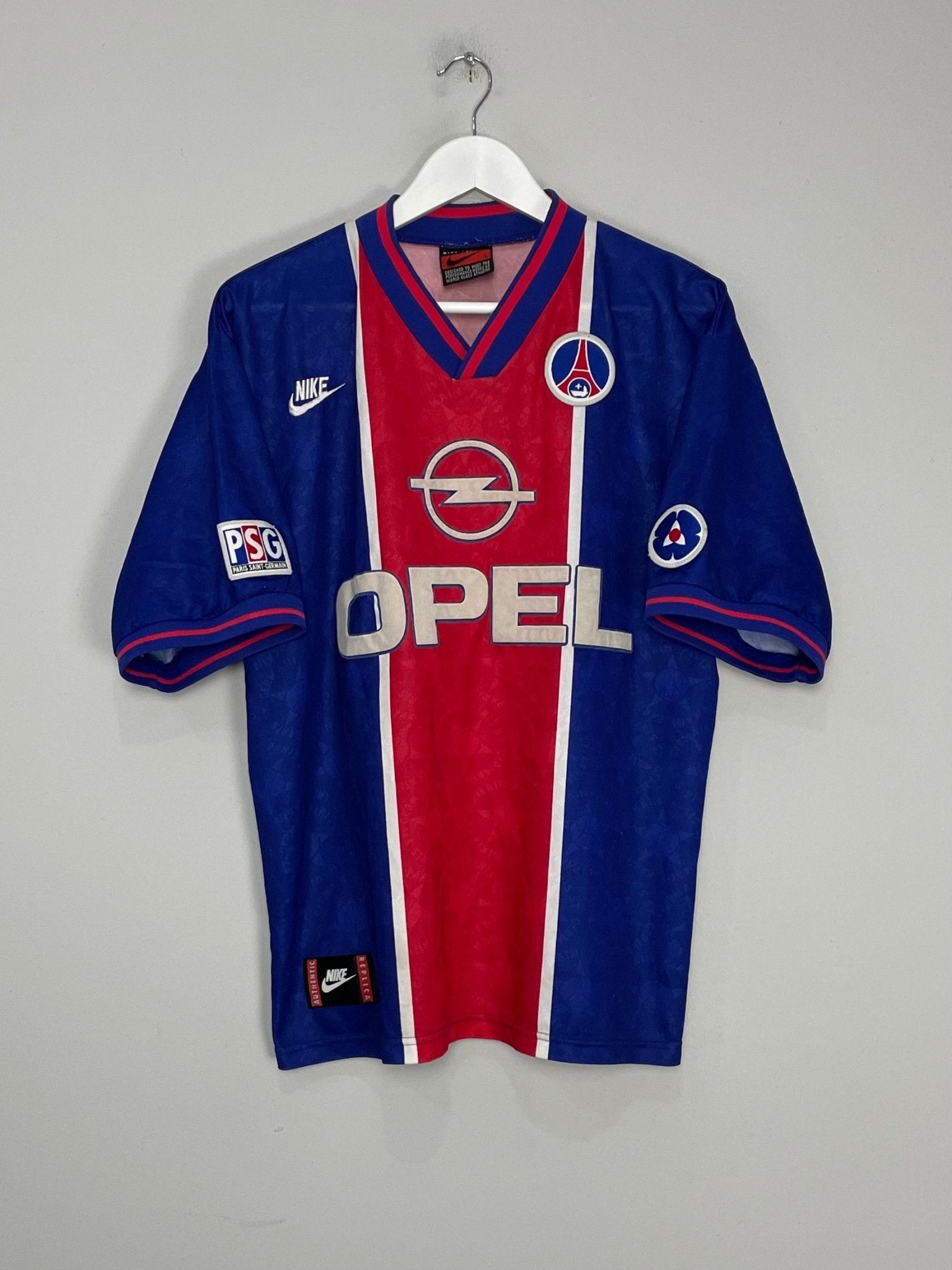 Shop 1995/96 PSG HOME SHIRT (L) NIKE, classic football shirts, vintage football shirts & retro soccer jerseys at Cult Kits