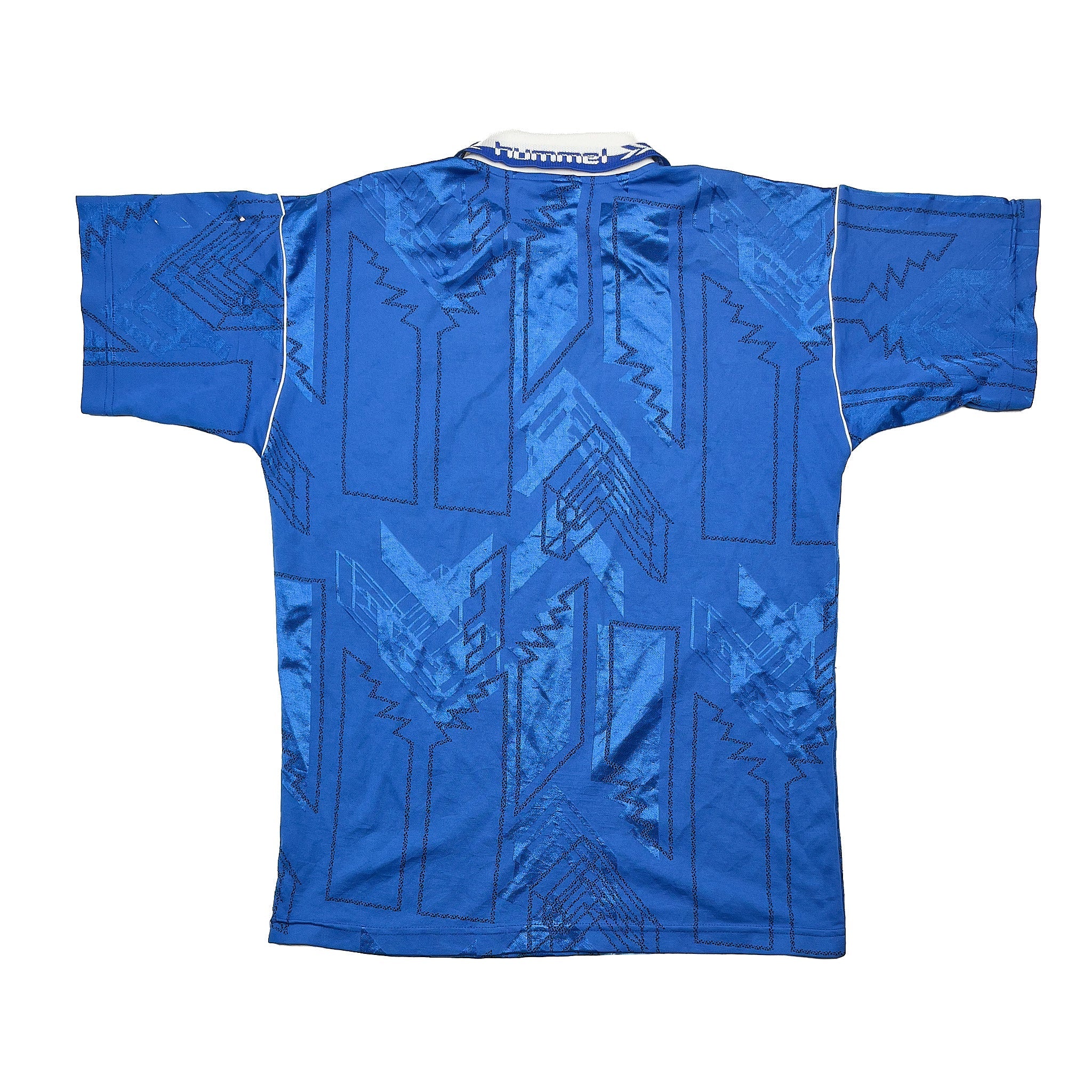 Buy 1995/96 Udinese Away Shirt (M) Hummel ~ Free worldwide shipping ~ Authentic Vintage Football Shirts from Cult Kits