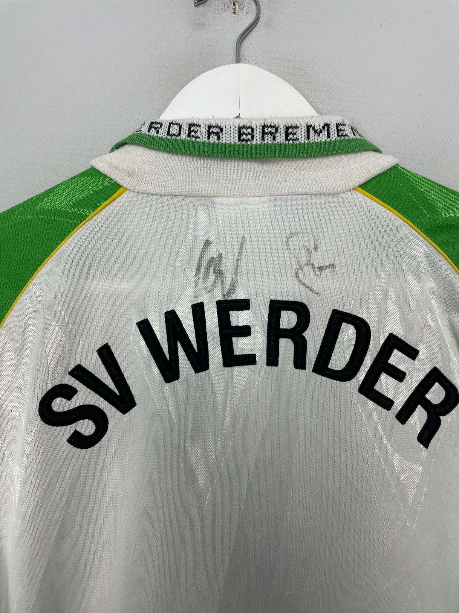 Shop 1995/96 WERDER BREMEN *SIGNED* HOME SHIRT (M) PUMA, classic football shirts, vintage football shirts & retro soccer jerseys at Cult Kits