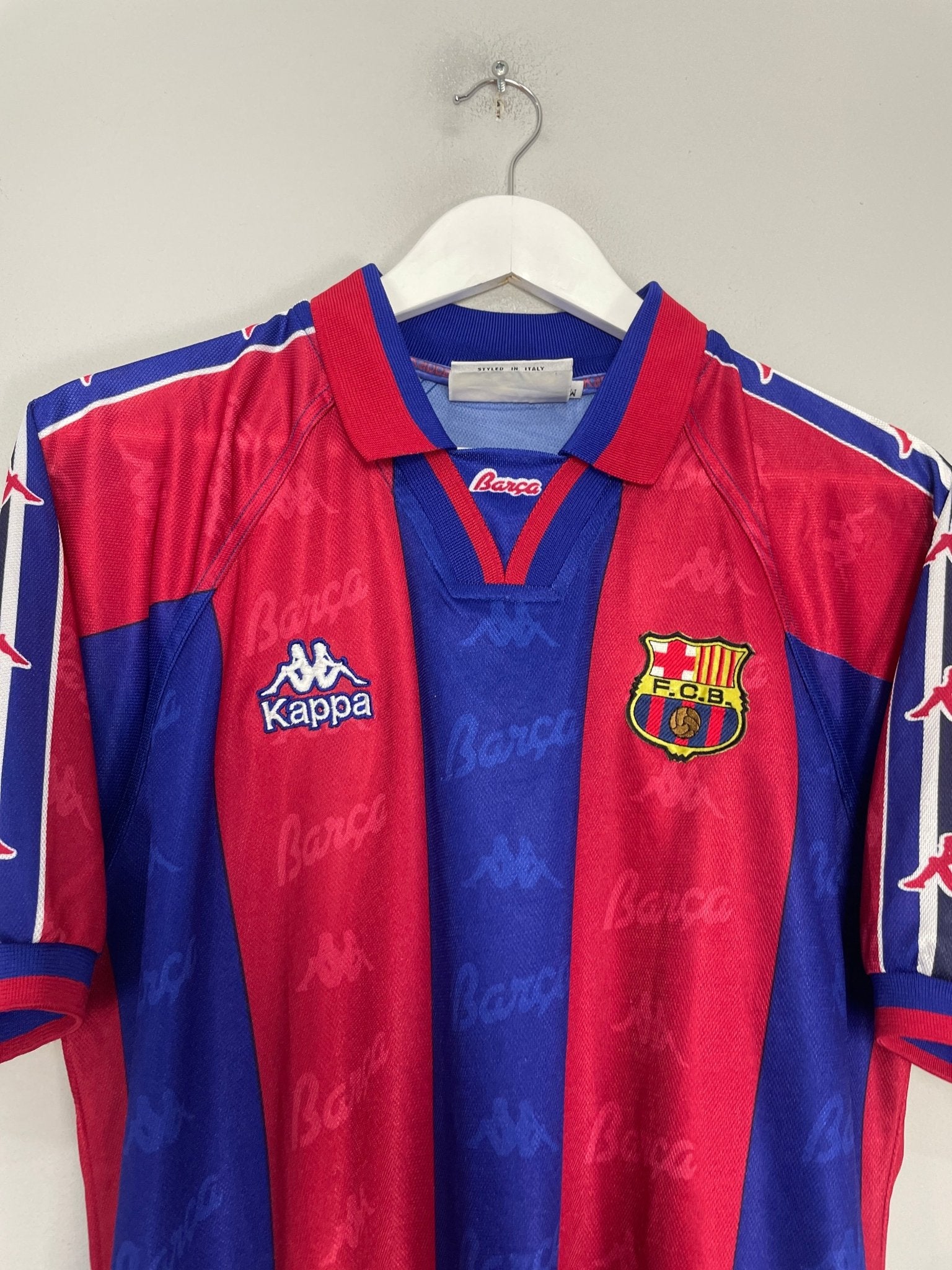 Shop 1995/97 BARCELONA RONALDO #9 HOME SHIRT (M) KAPPA, classic football shirts, vintage football shirts & retro soccer jerseys at Cult Kits