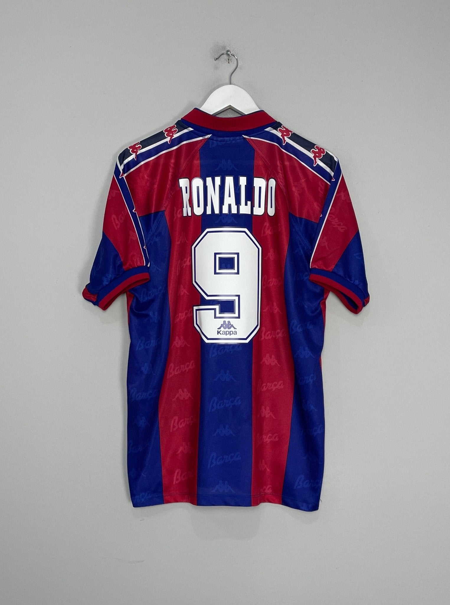 Shop 1995/97 BARCELONA RONALDO #9 HOME SHIRT (M) KAPPA, classic football shirts, vintage football shirts & retro soccer jerseys at Cult Kits