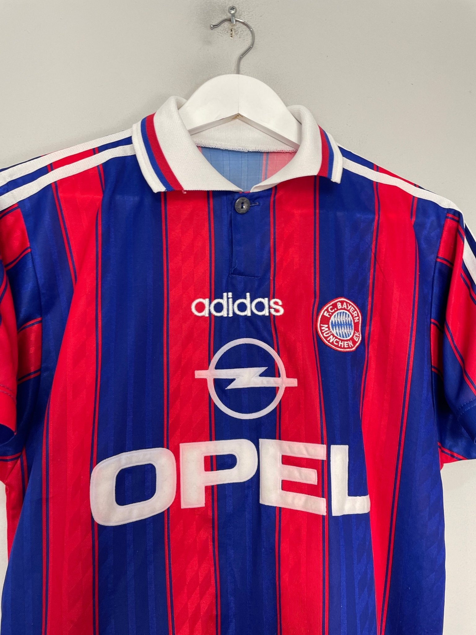 Shop 1995/97 BAYERN MUNICH HOME SHIRT (S) ADIDAS, classic football shirts, vintage football shirts & retro soccer jerseys at Cult Kits