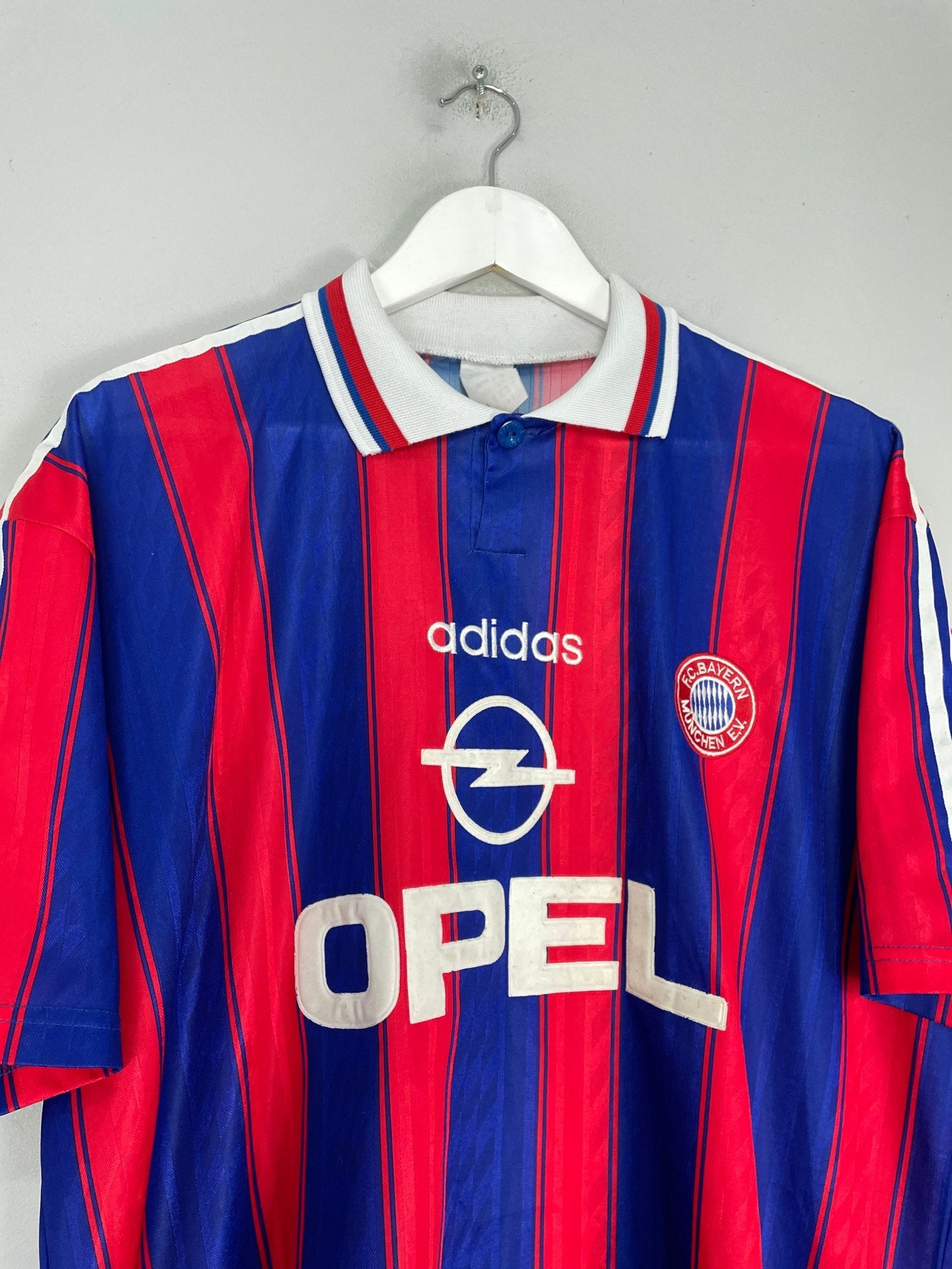 Shop 1995/97 BAYERN MUNICH HOME SHIRT (XL) ADIDAS, classic football shirts, vintage football shirts & retro soccer jerseys at Cult Kits