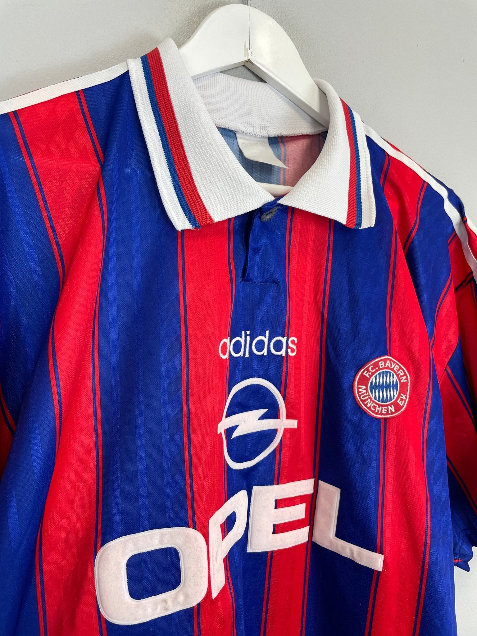 Shop 1995/97 BAYERN MUNICH HOME SHIRT (XXL) ADIDAS, classic football shirts, vintage football shirts & retro soccer jerseys at Cult Kits