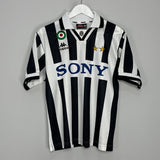 Shop 1995/97 JUVENTUS HOME SHIRT (S) KAPPA, classic football shirts, vintage football shirts & retro soccer jerseys at Cult Kits