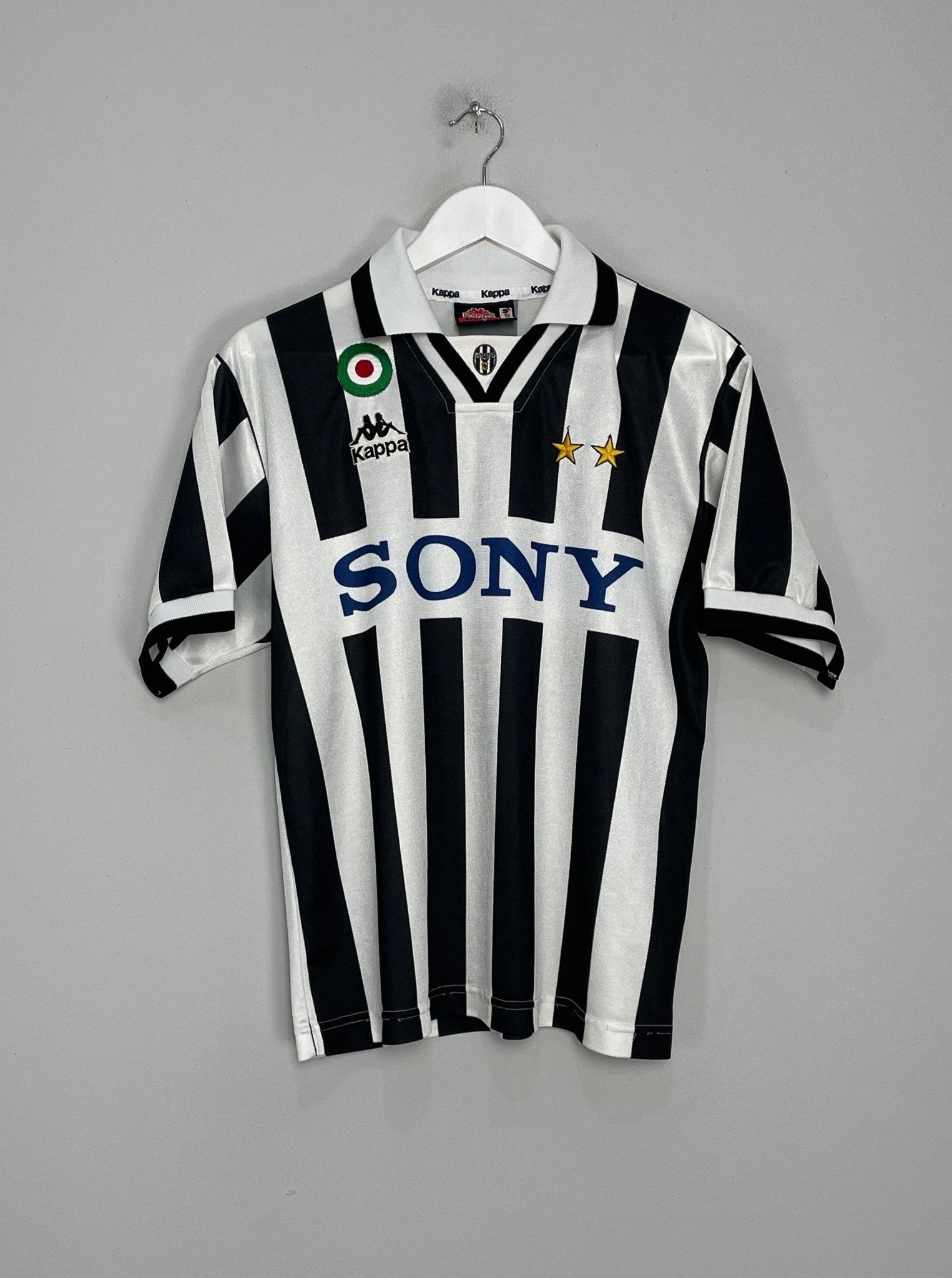 Shop 1995/97 JUVENTUS HOME SHIRT (S) KAPPA, classic football shirts, vintage football shirts & retro soccer jerseys at Cult Kits