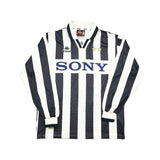 Buy 1995/97 Juventus Zidane 21 L/S Home Shirt (M) Kappa ~ Free worldwide shipping ~ Authentic Vintage Football Shirts from Cult Kits