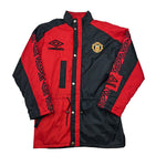 Buy 1995/97 Manchester United Bench Coat (L) Umbro ~ Free worldwide shipping available ~ Authentic Vintage Football Shirts from Cult Kits