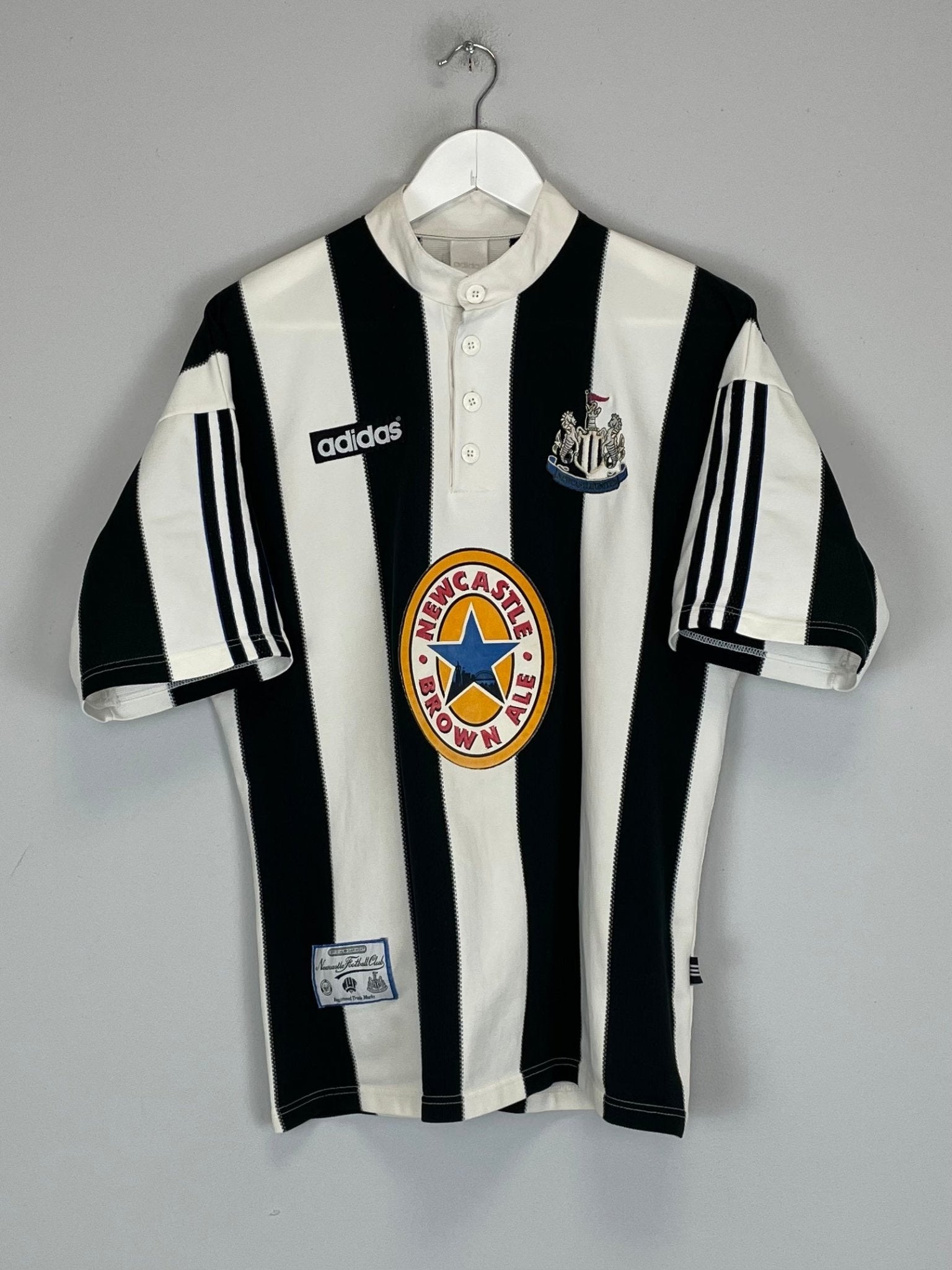 Shop 1995/97 NEWCASTLE UNITED HOME SHIRT (M) ADIDAS, classic football shirts, vintage football shirts & retro soccer jerseys at Cult Kits