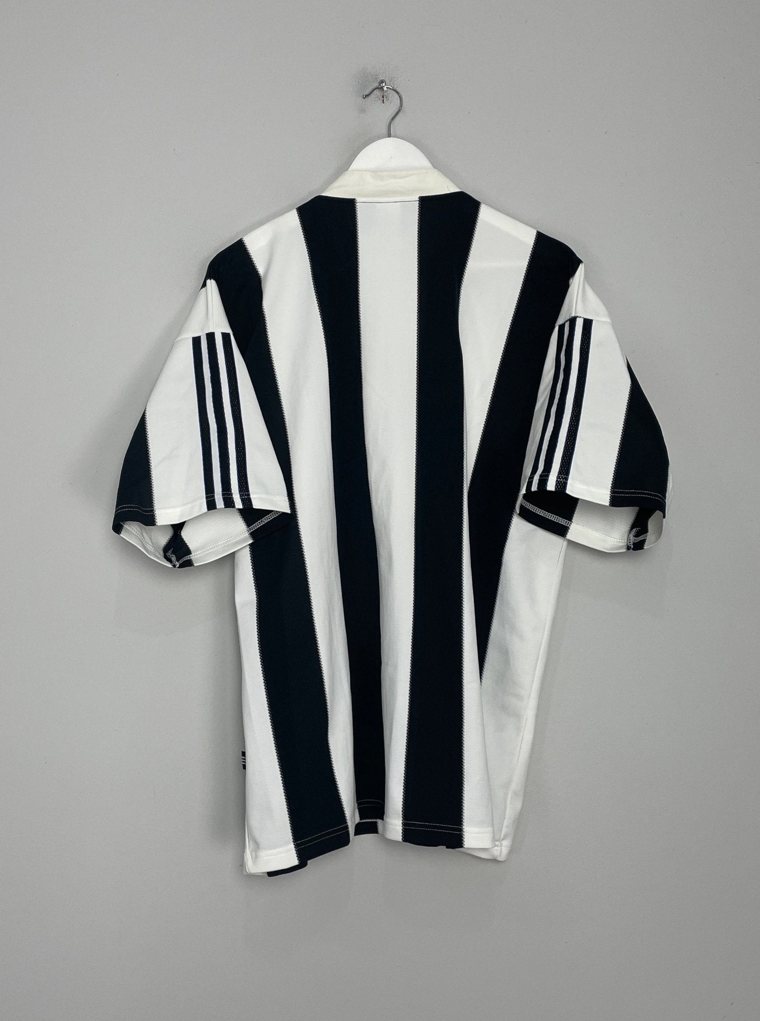 Shop 1995/97 NEWCASTLE UNITED HOME SHIRT (XL) ADIDAS, classic football shirts, vintage football shirts & retro soccer jerseys at Cult Kits