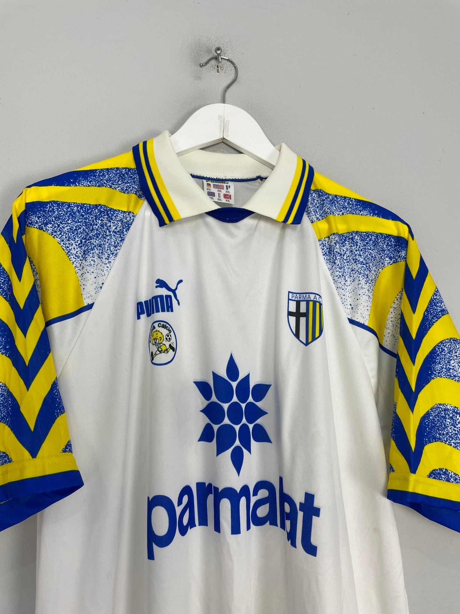 Shop 1995/97 PARMA HOME SHIRT (XXL) PUMA, classic football shirts, vintage football shirts & retro soccer jerseys at Cult Kits