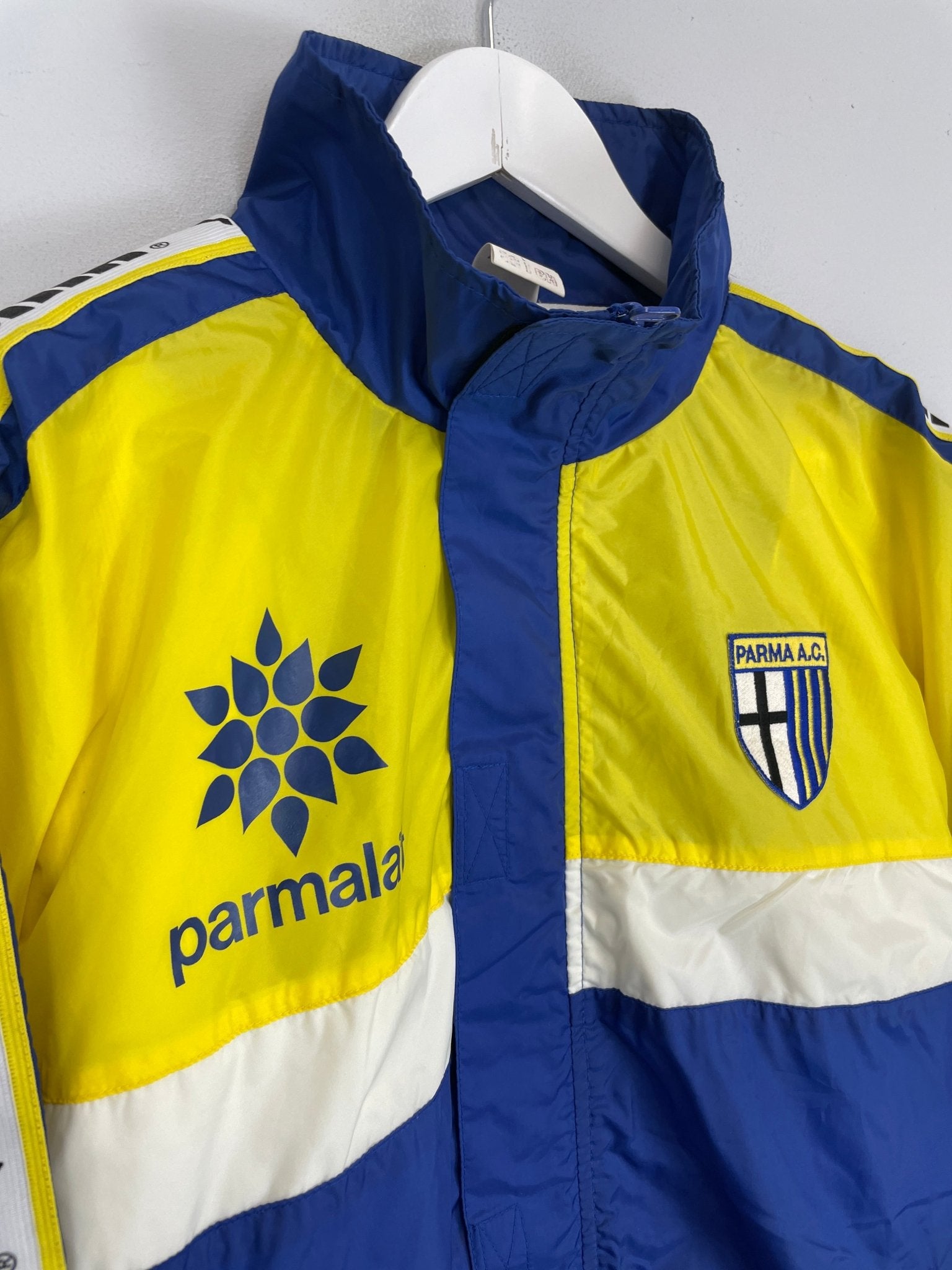 Shop 1995/97 PARMA WATERPROOF JACKET (L) PUMA, classic football shirts, vintage football shirts & retro soccer jerseys at Cult Kits