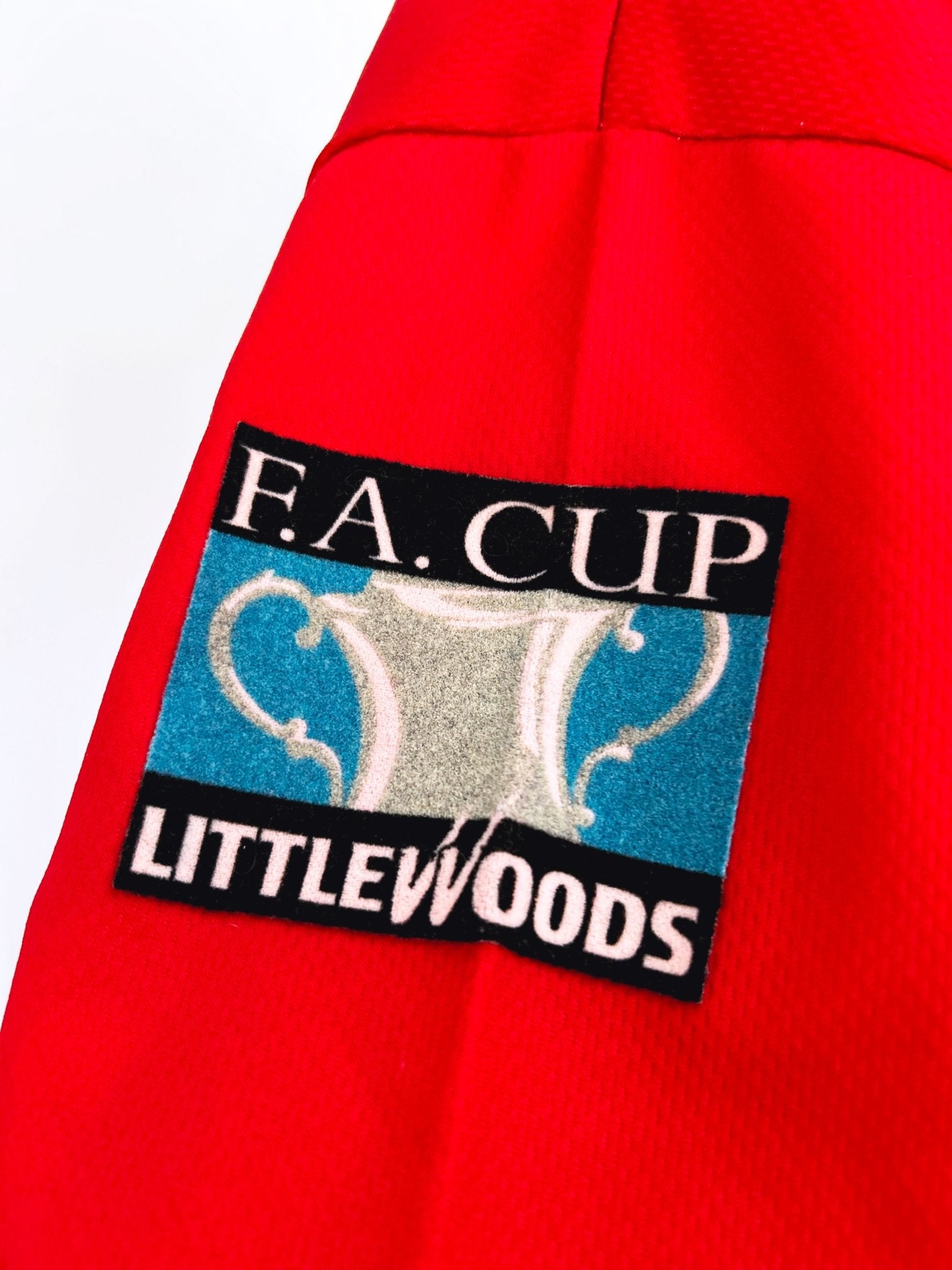 Buy 1996 MANCHESTER UNITED BECKHAM 24 *MATCH PREPARED *FA CUP FINAL* HOME SHIRT (XL) UMBRO ~ Free worldwide shipping available ~ Authentic Vintage Football Shirts from Cult Kits