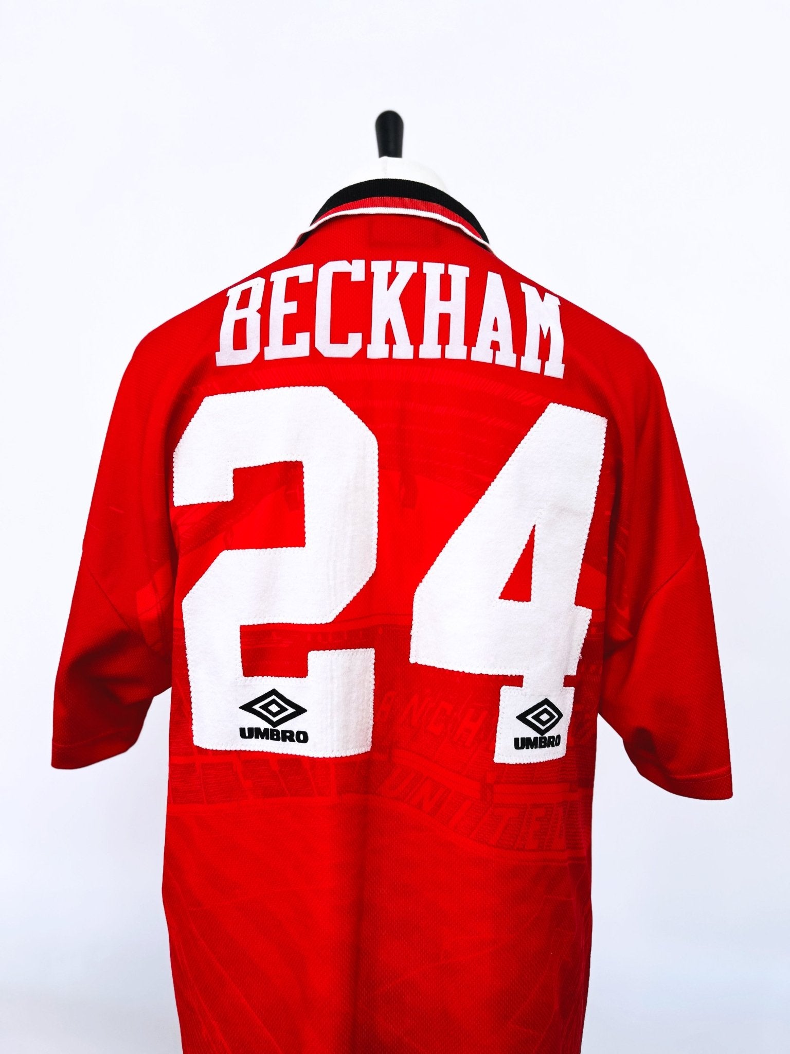 Buy 1996 MANCHESTER UNITED BECKHAM 24 *MATCH PREPARED *FA CUP FINAL* HOME SHIRT (XL) UMBRO ~ Free worldwide shipping available ~ Authentic Vintage Football Shirts from Cult Kits