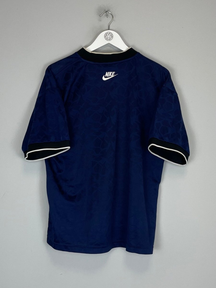 1996 NIKE TRAINING SHIRT (L) - Cult Kits - Large - Buy Vintage Football Shirts, Authentic Retro Football Shirts For Sale, Classic Football Shirts & Soccer Jersey