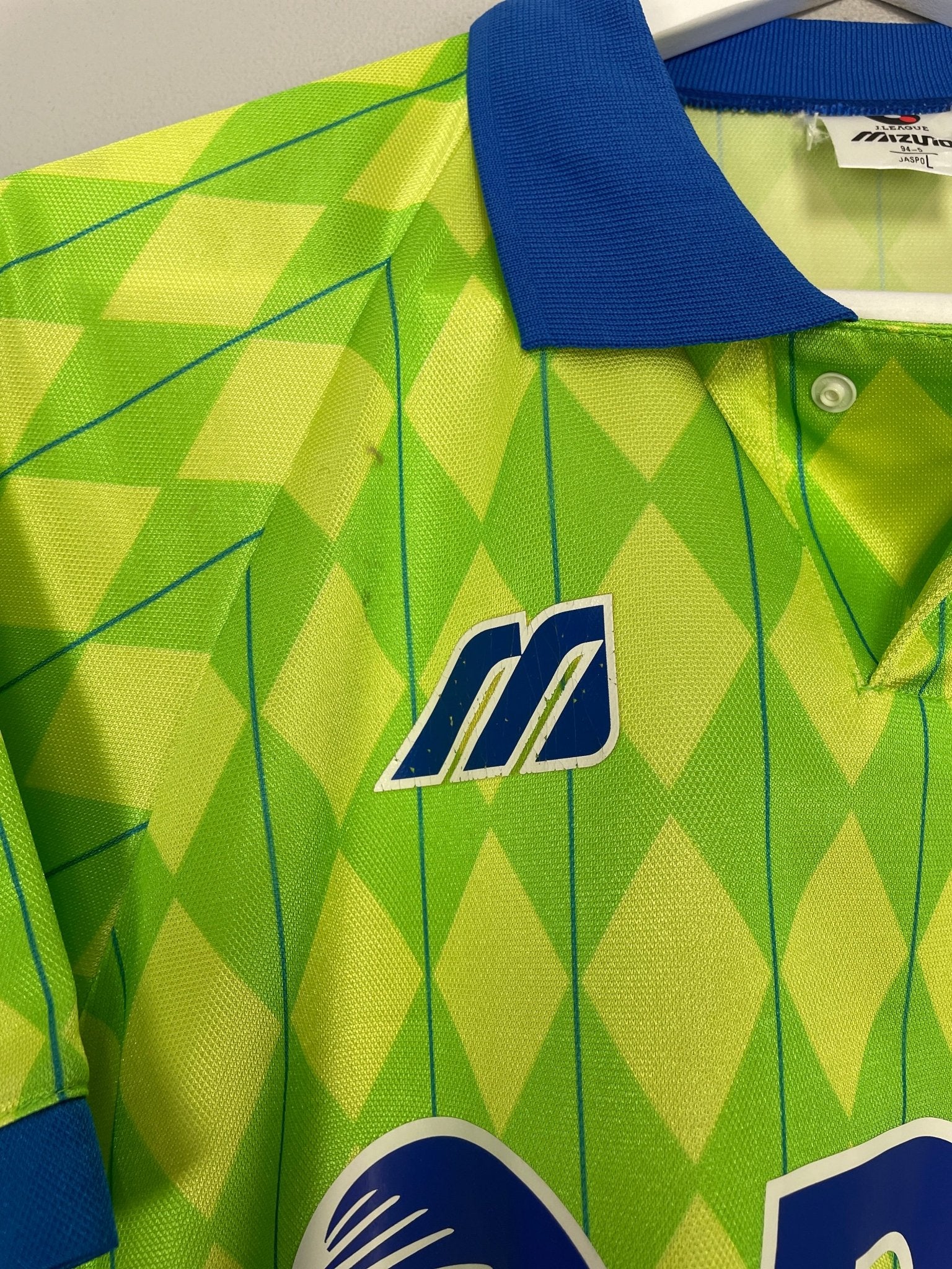 Shop 1996 SHONAN BELLMARE NAKATA #7 HOME SHIRT (M) MIZUNO, classic football shirts, vintage football shirts & retro soccer jerseys at Cult Kits