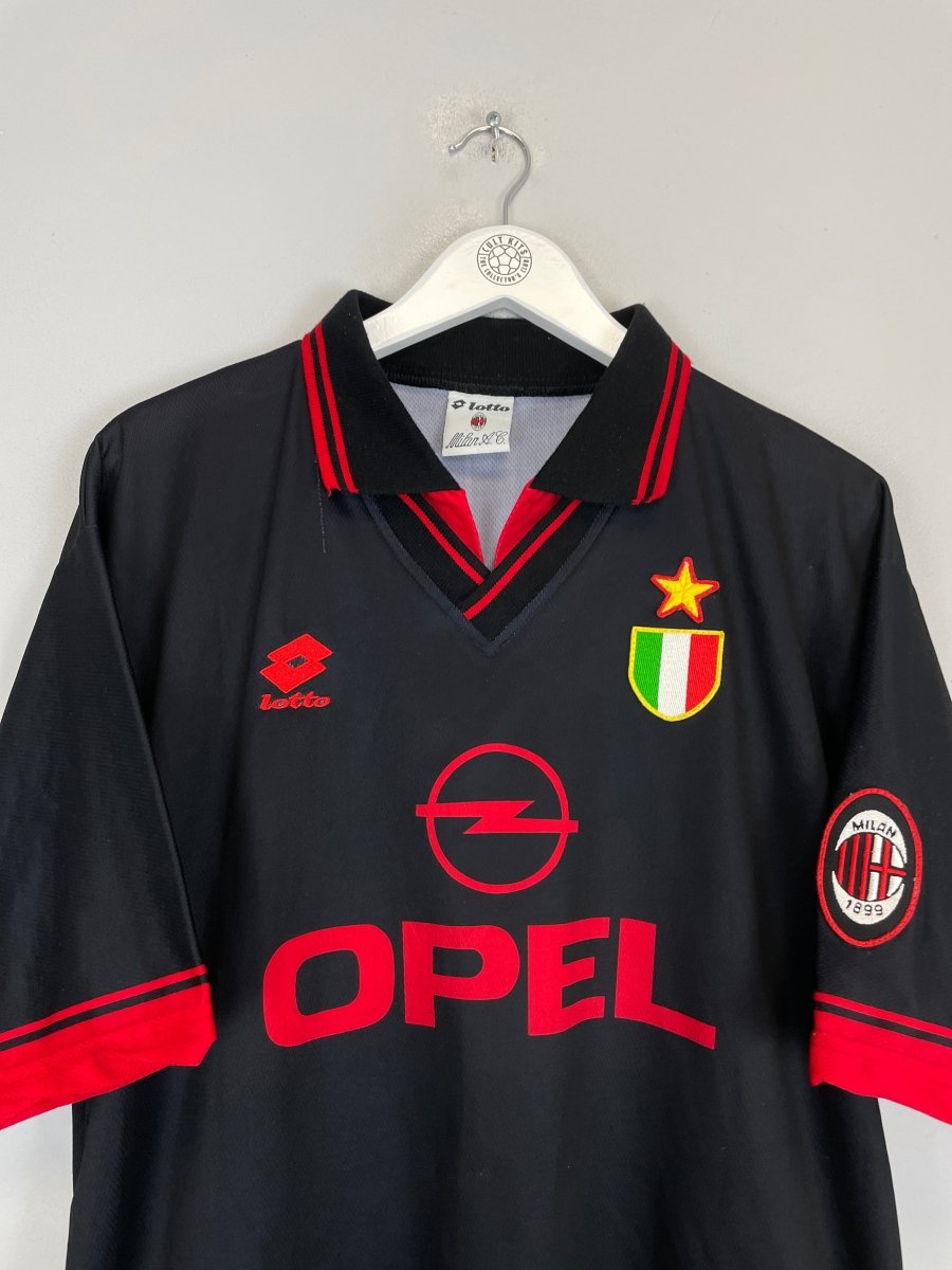 1996/97 AC MILAN THIRD SHIRT (L) LOTTO - Cult Kits - Large - Buy Vintage Football Shirts, Authentic Retro Football Shirts For Sale, Classic Football Shirts & Soccer Jersey