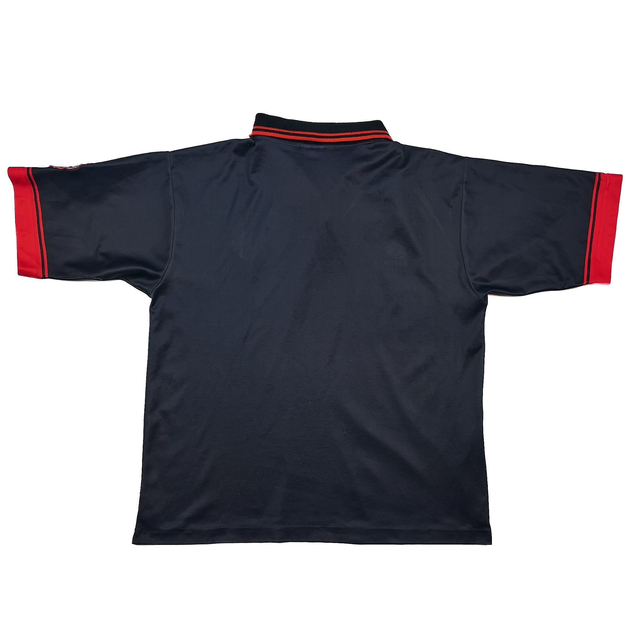 Buy 1996/97 AC Milan Third Shirt (S) Lotto ~ Free worldwide shipping available ~ Authentic Vintage Football Shirts from Cult Kits