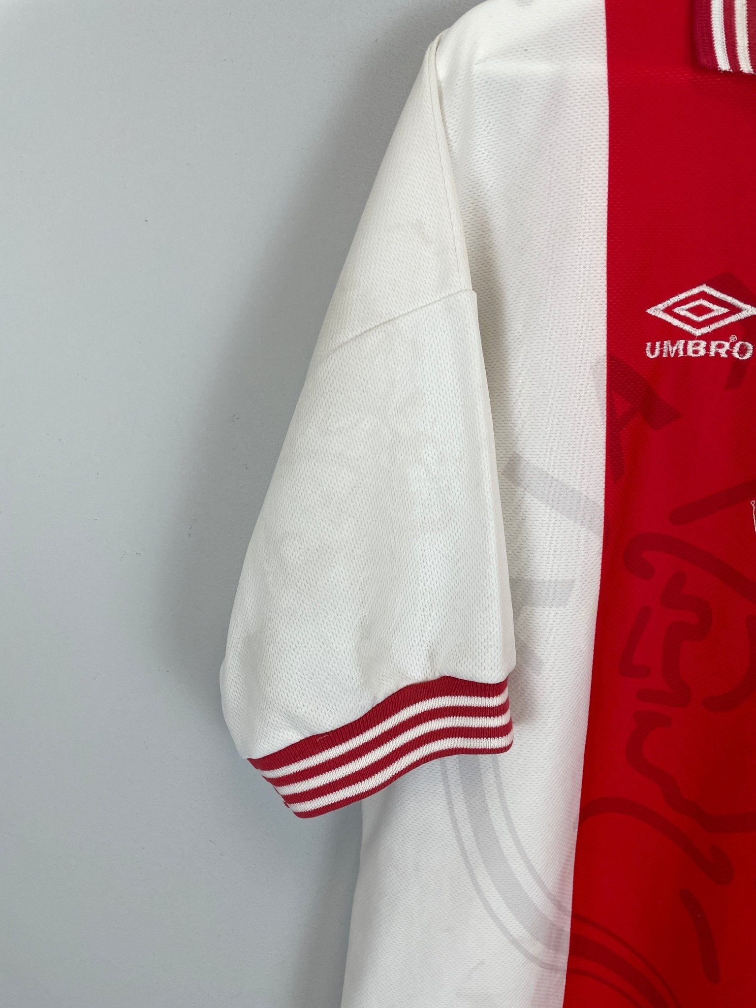 Shop 1996/97 AJAX HOME SHIRT (XL) UMBRO, classic football shirts, vintage football shirts & retro soccer jerseys at Cult Kits