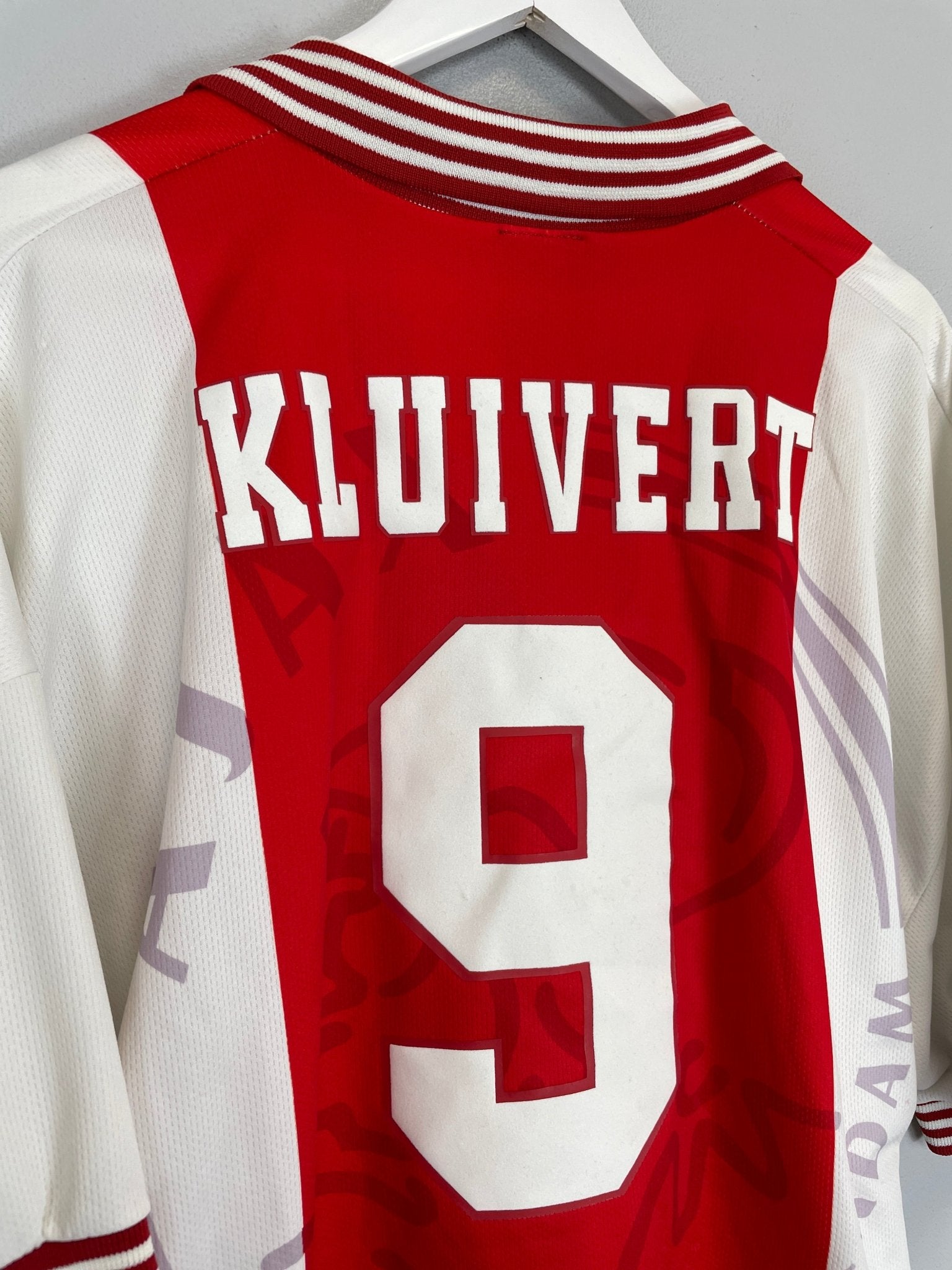 Shop 1996/97 AJAX KLUIVERT #9 HOME SHIRT (XL) UMBRO, classic football shirts, vintage football shirts & retro soccer jerseys at Cult Kits