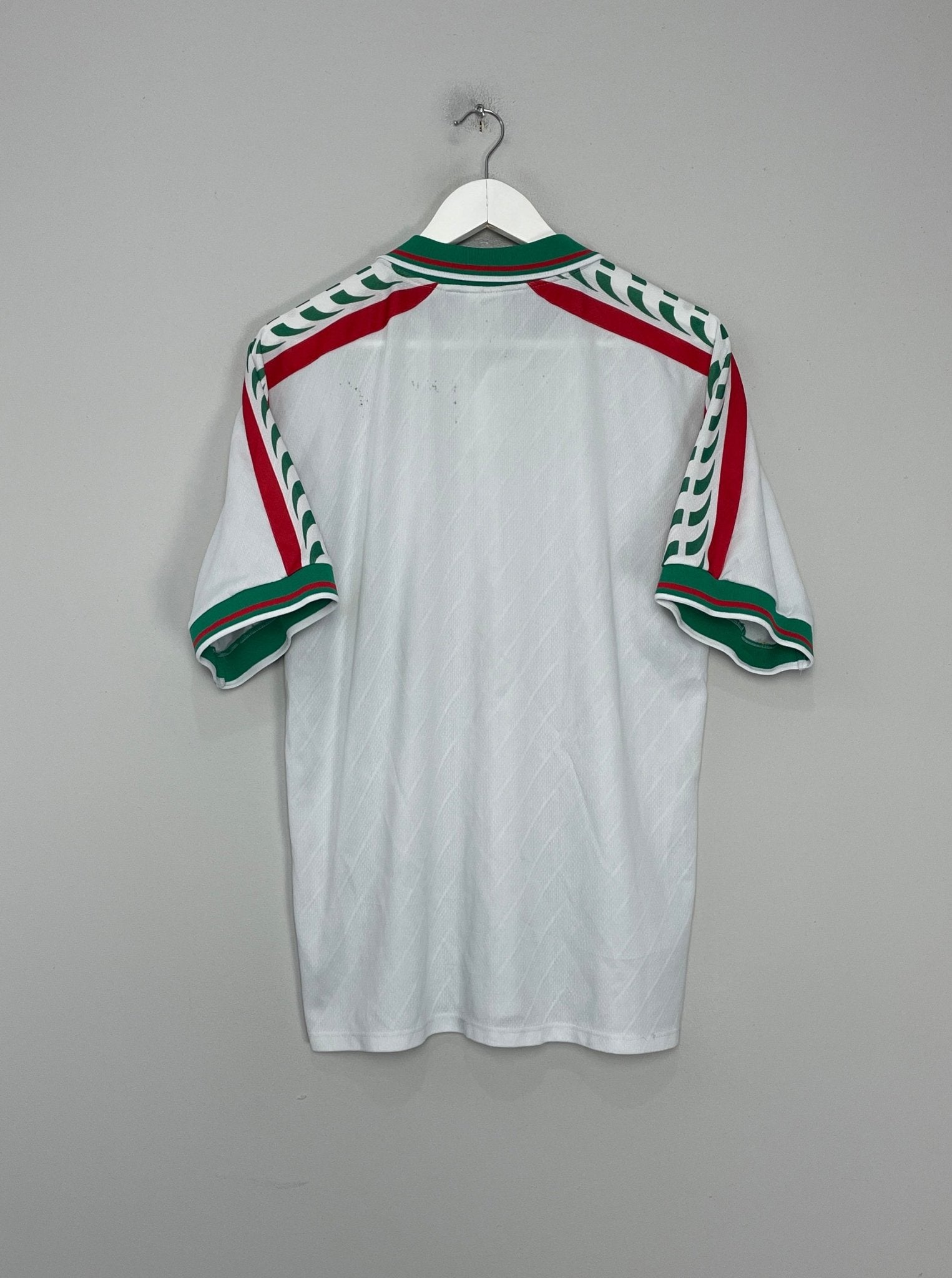 Shop 1996/97 BULGARIA HOME SHIRT (M) PUMA, classic football shirts, vintage football shirts & retro soccer jerseys at Cult Kits