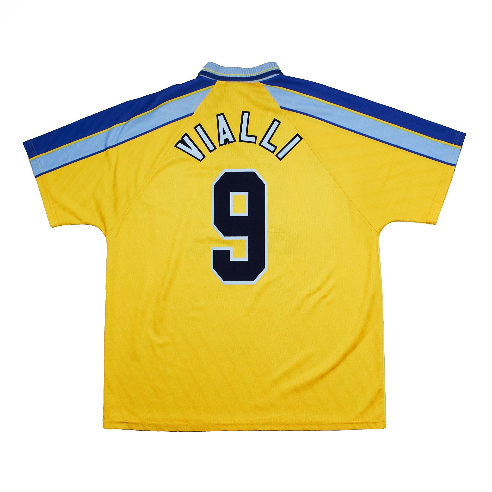 Buy 1996/97 Chelsea Vialli 9 Away Shirt (XL) Umbro ~ Free worldwide shipping ~ Authentic Vintage Football Shirts from Cult Kits
